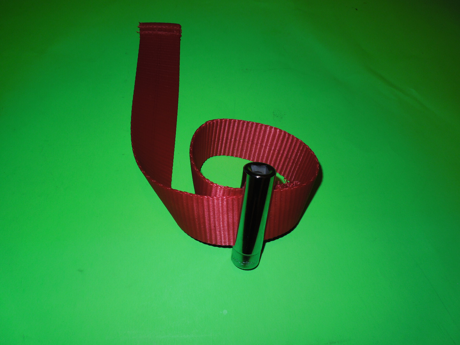 New …Snap-on 1/2″ & 3/8″ Drive Oil Filter Strap Wrench for 1”- 6” Filters A91F