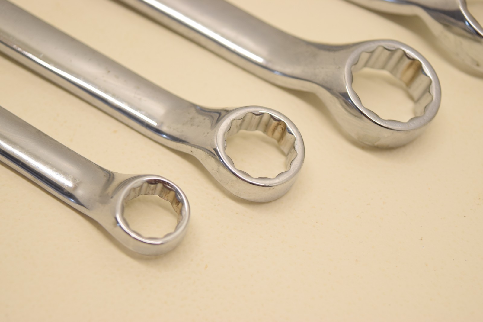 Snap On 5pc 12-Point SAE Box End Offset Wrench Set XB2830-XB1214 15/16″-3/8″