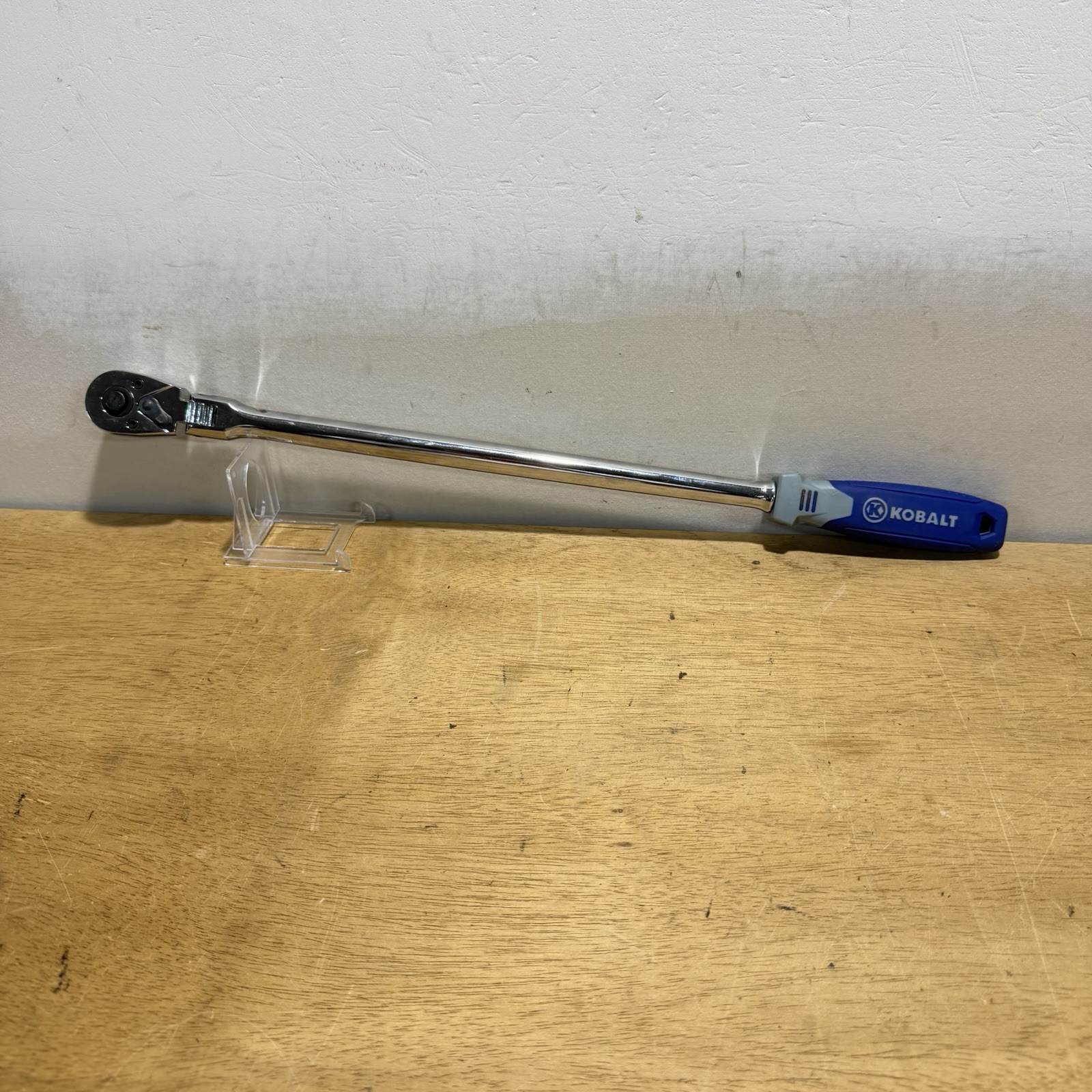 Kobalt 72 -Tooth 3/8-in Drive Flexible Head Ratchet 337323 18 Inch Handle