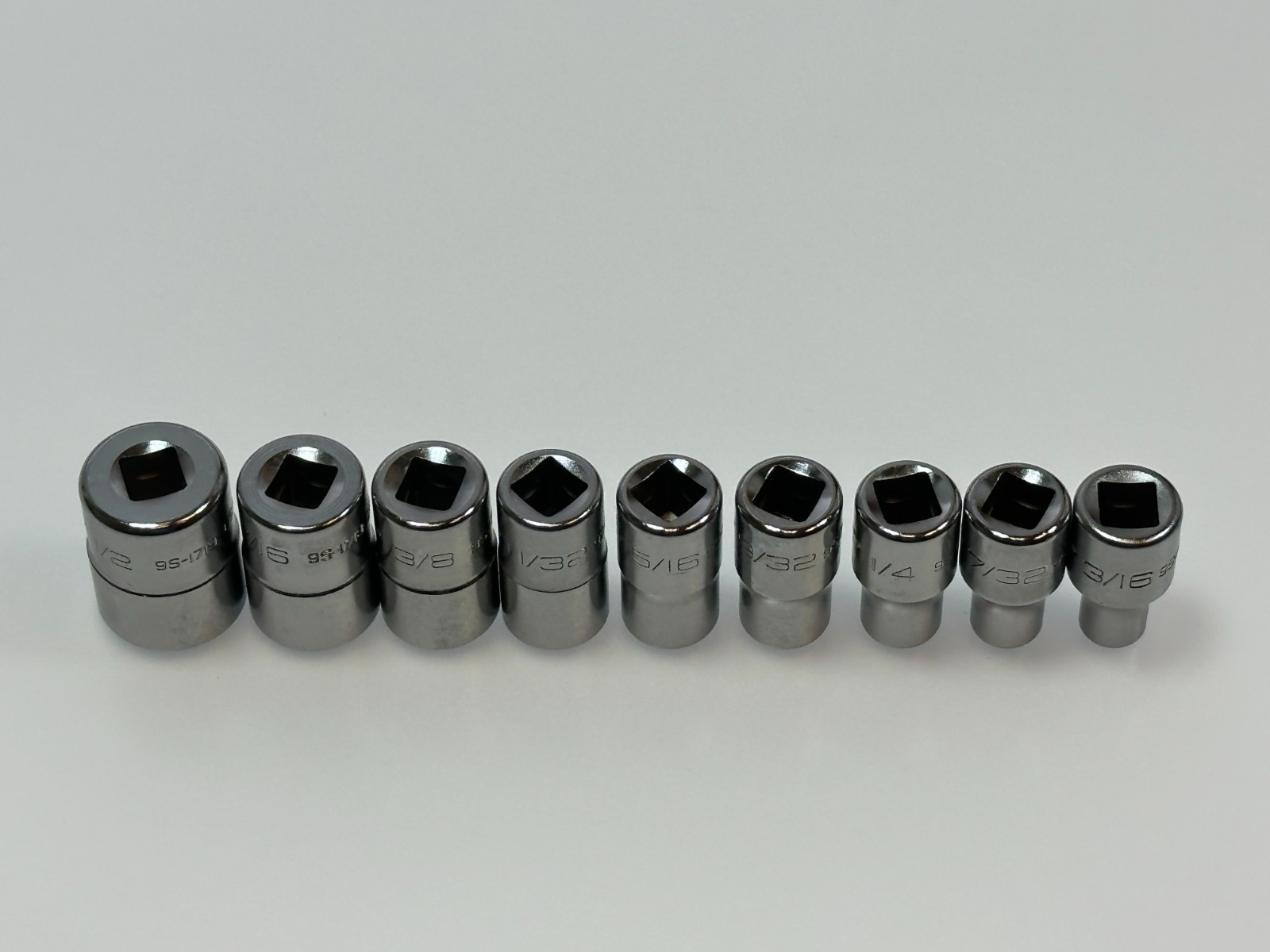 CAT Caterpillar Tools USA 10pc SAE 3/16″ to 1/2″ Socket Set, 1/4″ Drive 12 Point