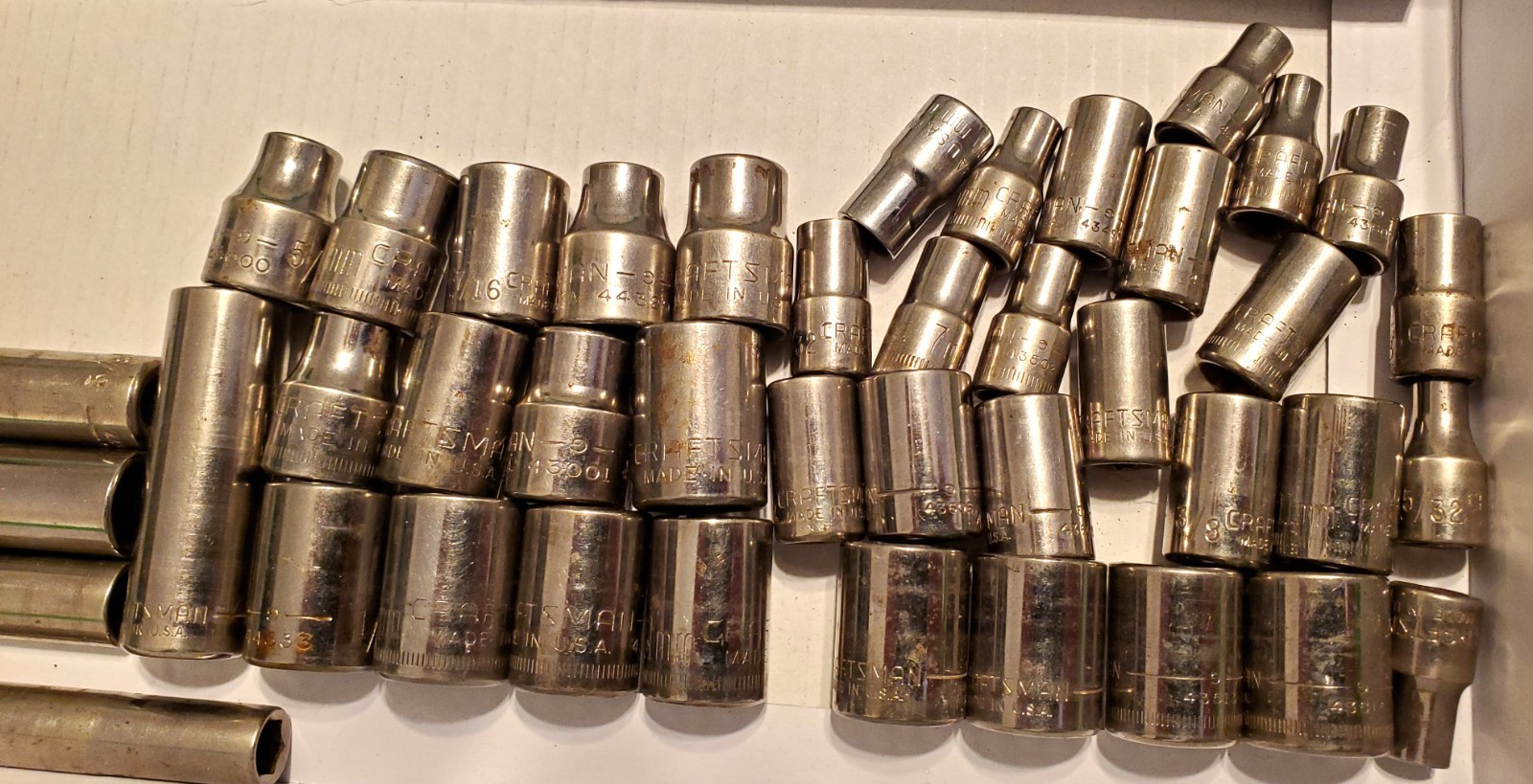 CRAFTSMAN ~ SMALL SOCKET LOT ~ 1/4″ & 3/8 » DRIVE – LOT OF 43