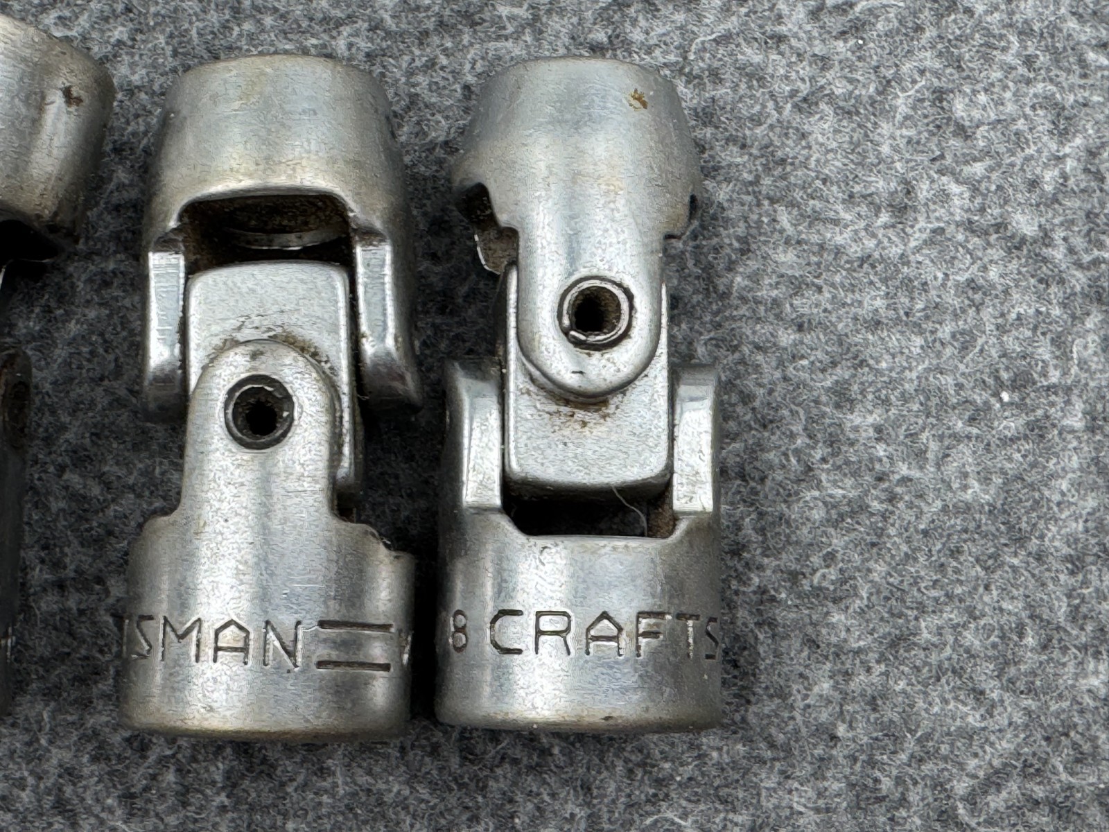 Craftsman Swivel Universal Joint Socket 4 Pieces V Series 11/16, 5/8, 7/16, 3/8