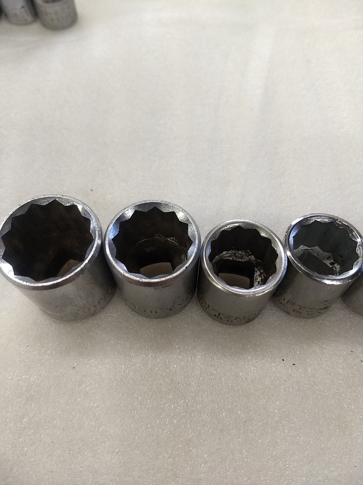 Craftsman USA EE Series 8pc. 3/8dr. 12pt. Metric Socket Set 10mm-19mm No 16 & 18