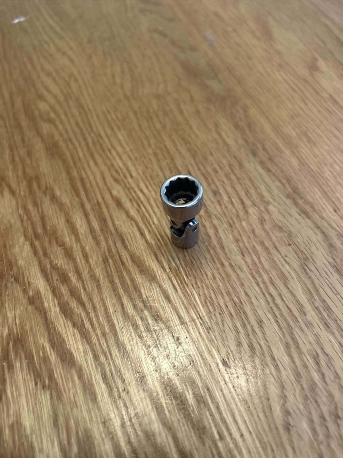 MATCO TOOLS – 11mm Swivel Socket, 1/4″ Drive, 12 Point, Part# AU11M6