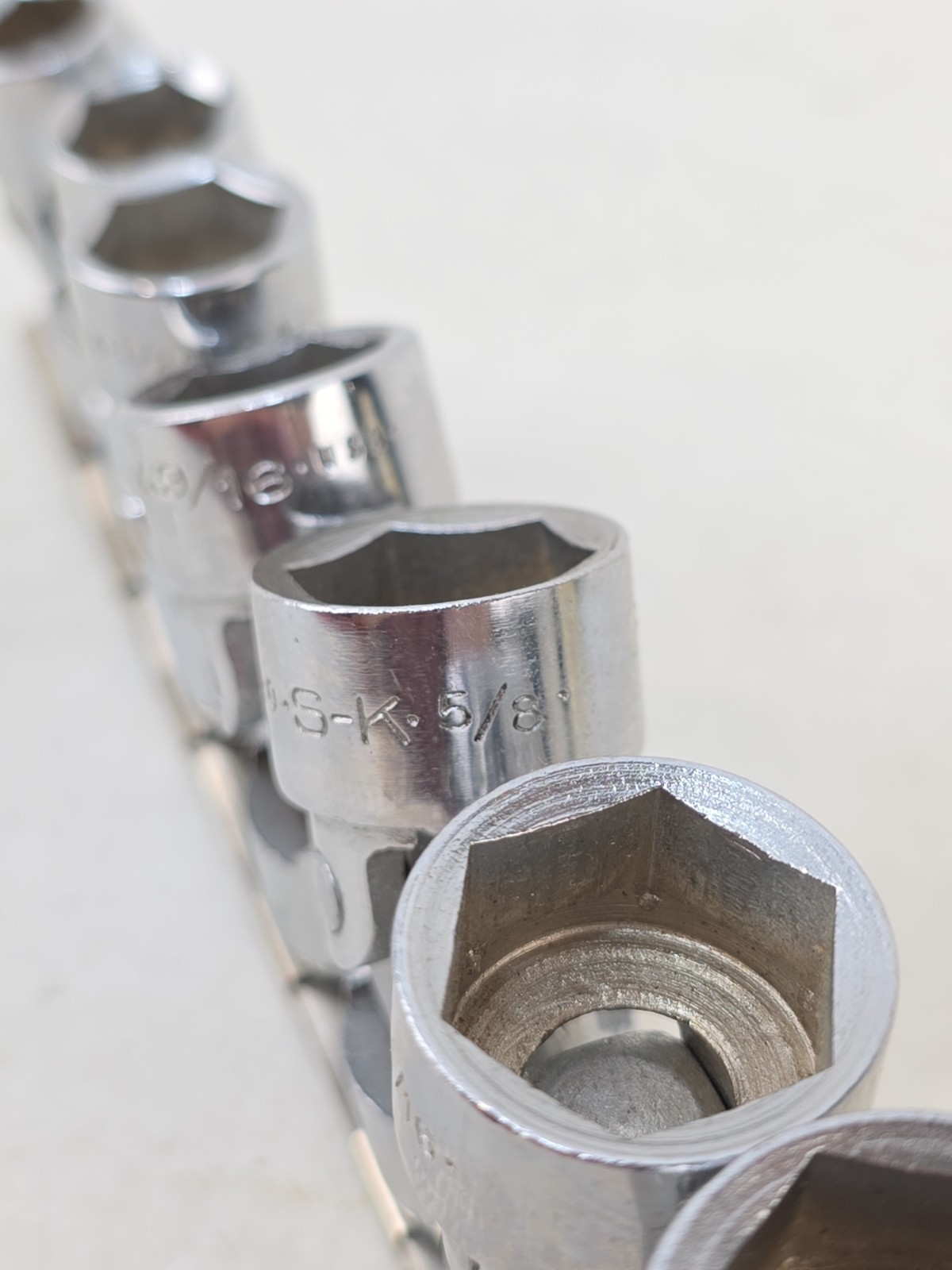 Vintage SK 3/8″ Drive SAE 7 Pc Swivel Universal Socket Set 3/8″-3/4″ USA NOS