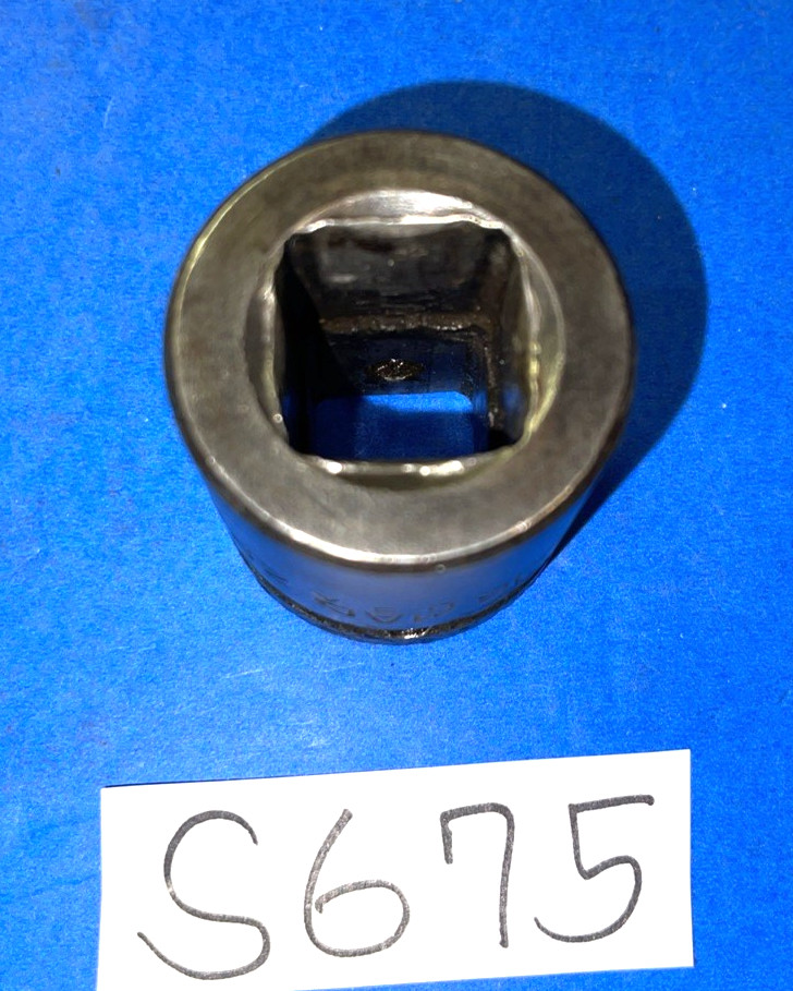 MAC TOOLS 3/4 DRIVE BUDD WHEEL IMPACT SOCKET 13/16 SQUARE