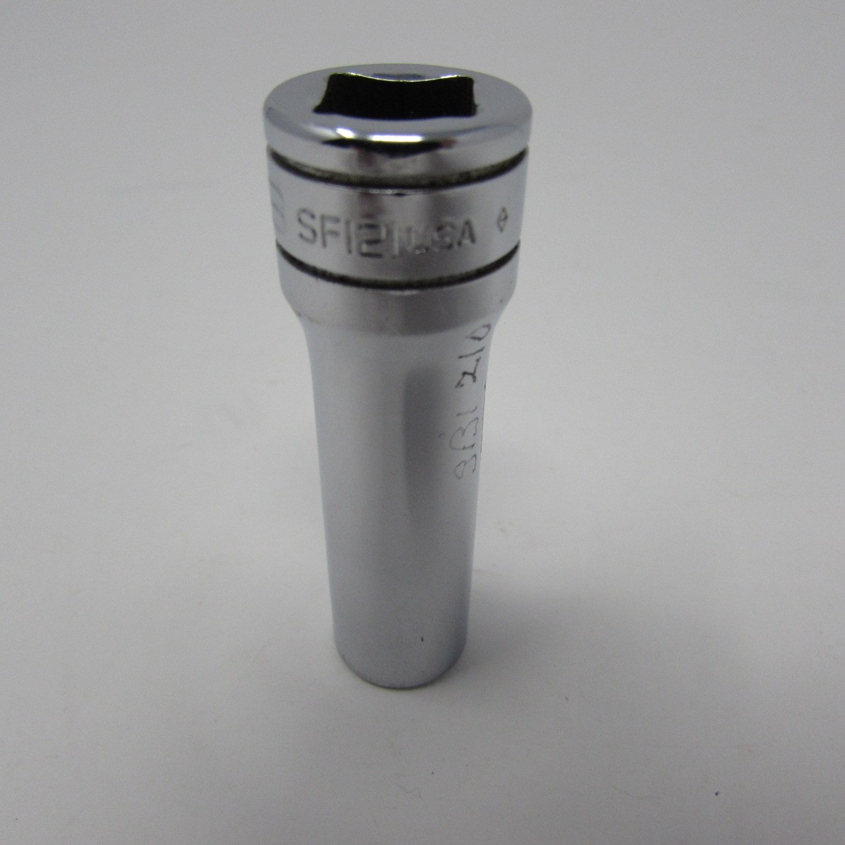 Snap-On 3/8″ Deep Well Socket 12 Point 3/8″ Drive SF121 USA Engraved Writing