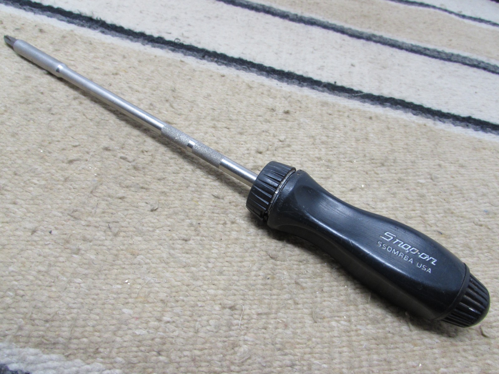 Snap On SSDMR8A Long Shank Ratcheting Magnetic Screwdriver Bit Storage in Handle