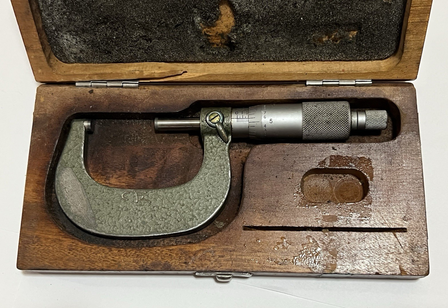 Mitutoyo 1″ – 2″ Outside Micrometer Gauge 5210-243-2933 in Box Caliper Japan