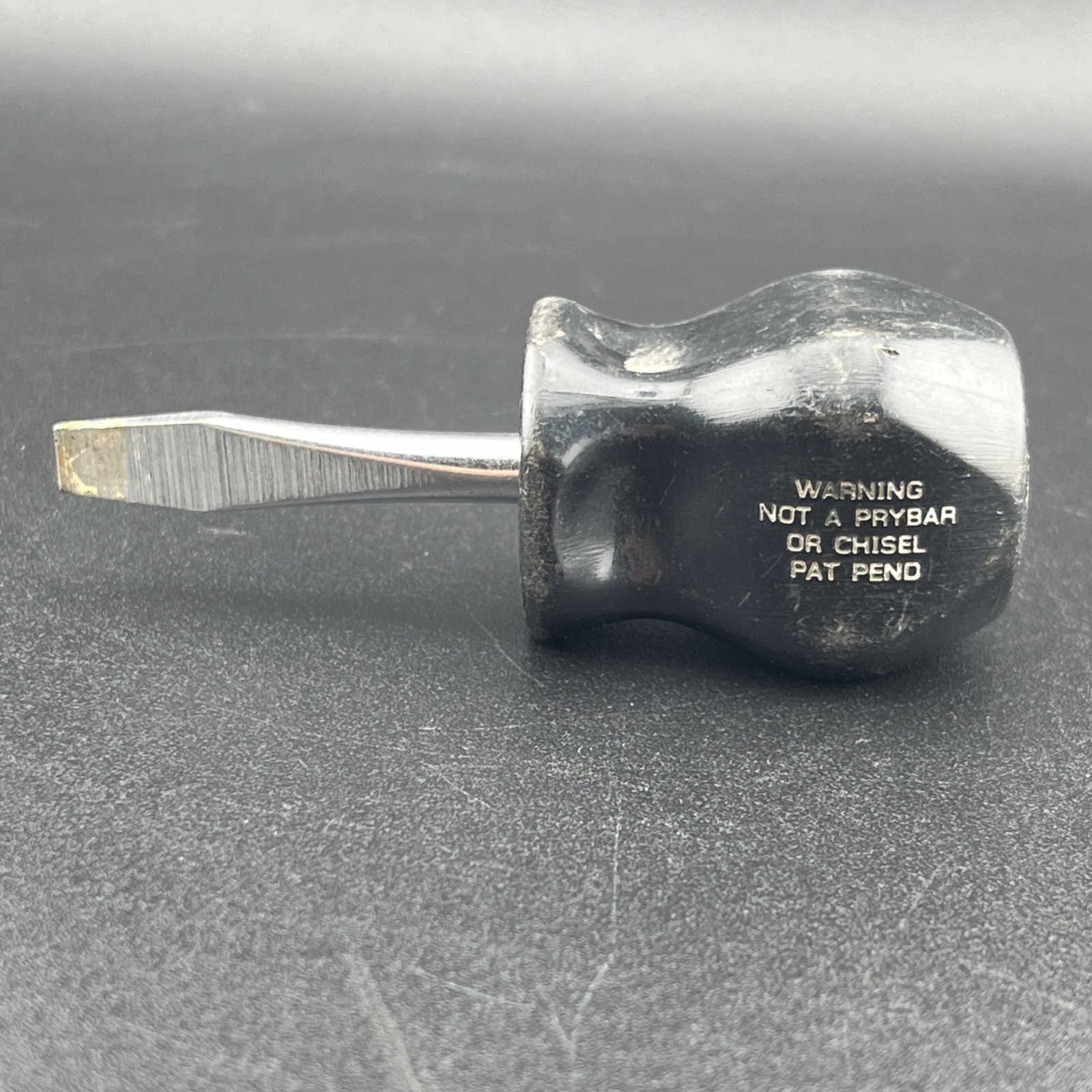 SNAP ON TOOLS SDD1 STUBBY BLACK FLATHEAD SLOTTED SCREWDRIVER – VGC – USA