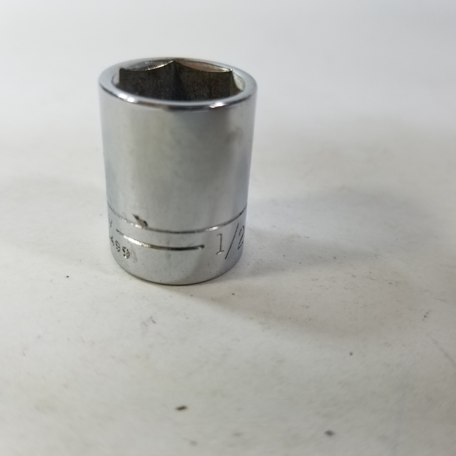 Craftsman -V- 43499 1/2″ 6pt 1/4″ Drive Socket