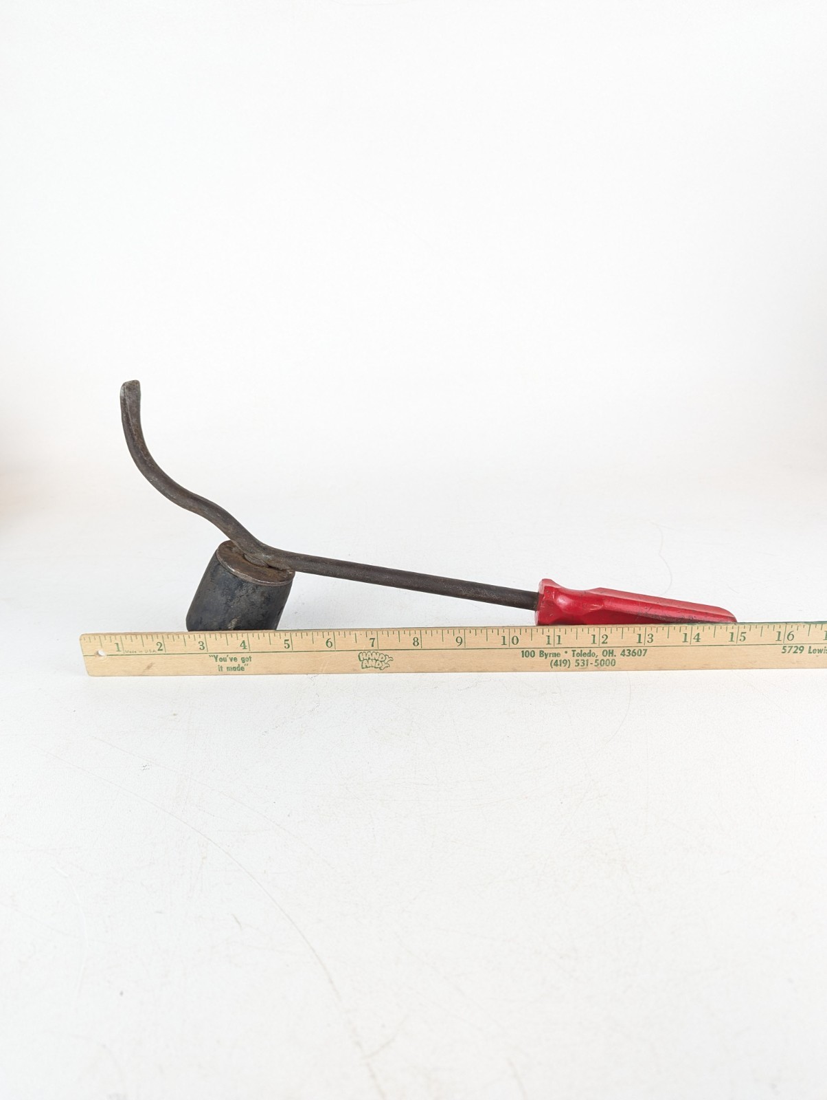 Ken Tool T68 31568 Wheel Hubcap Puller Remover