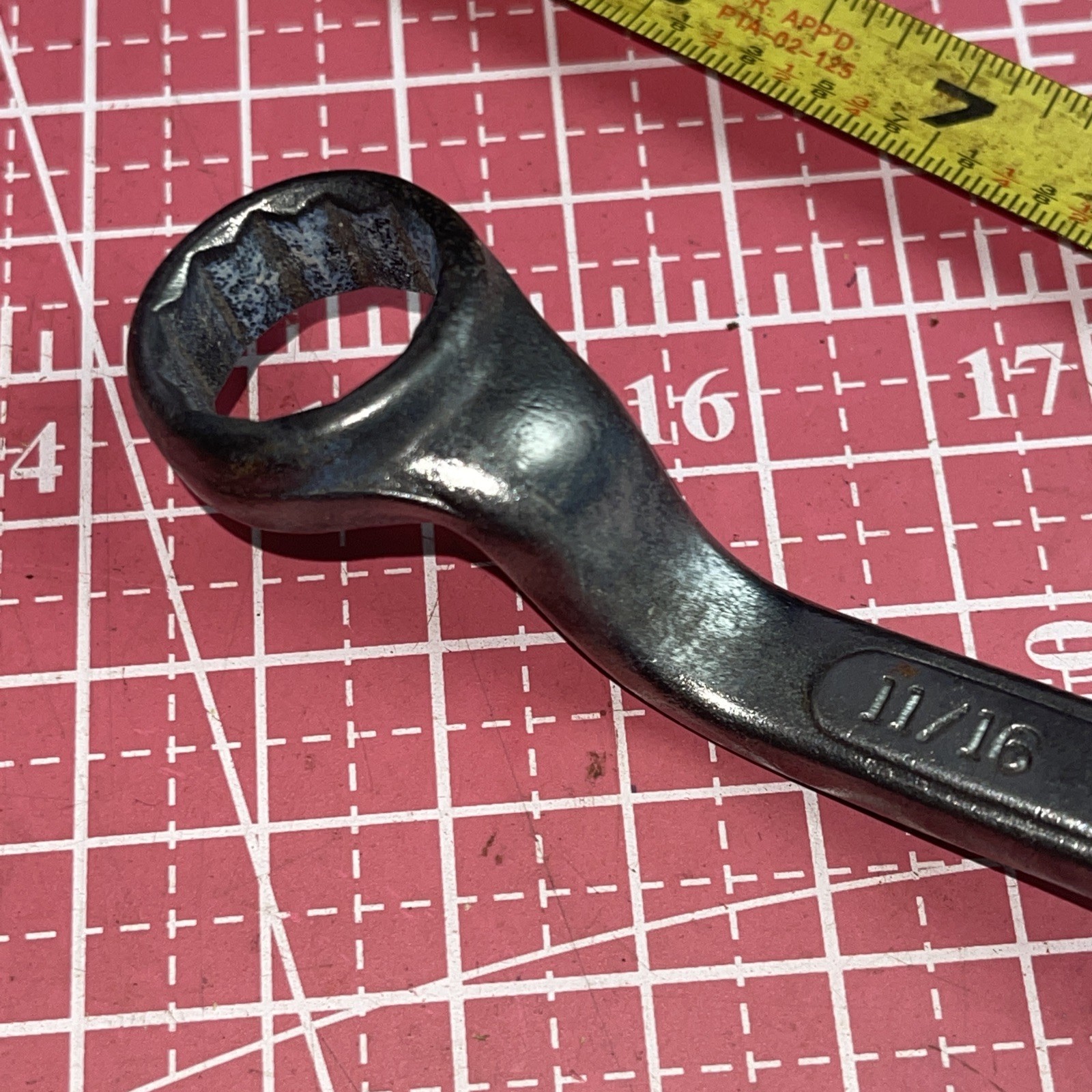 CRAFTSMAN USA 5/8 X 11/16 Deep Offset 12 Point Box End Wrench Stubby Underline