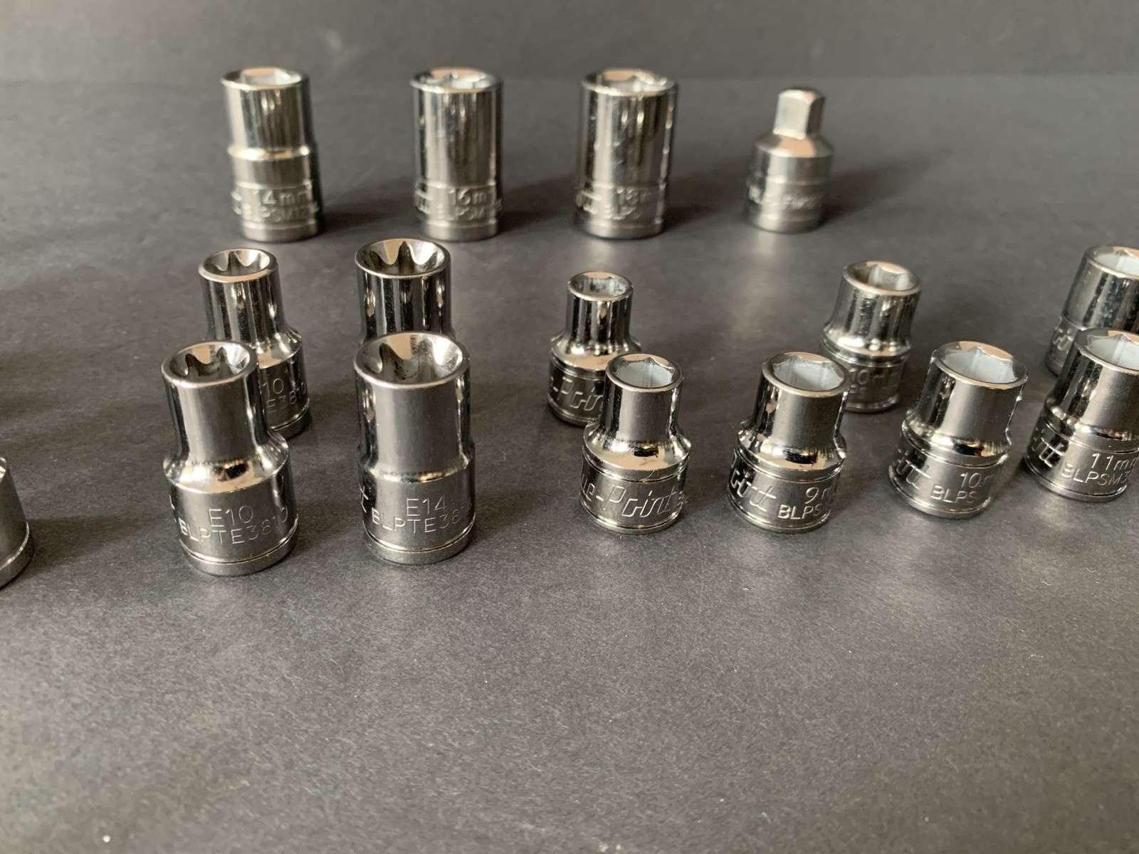 Blue-Point (by Snap-on) 73-Pc SURPLUS MIXED Socket & Bit Lot 1/4″ 3/8″ 1/2″ READ