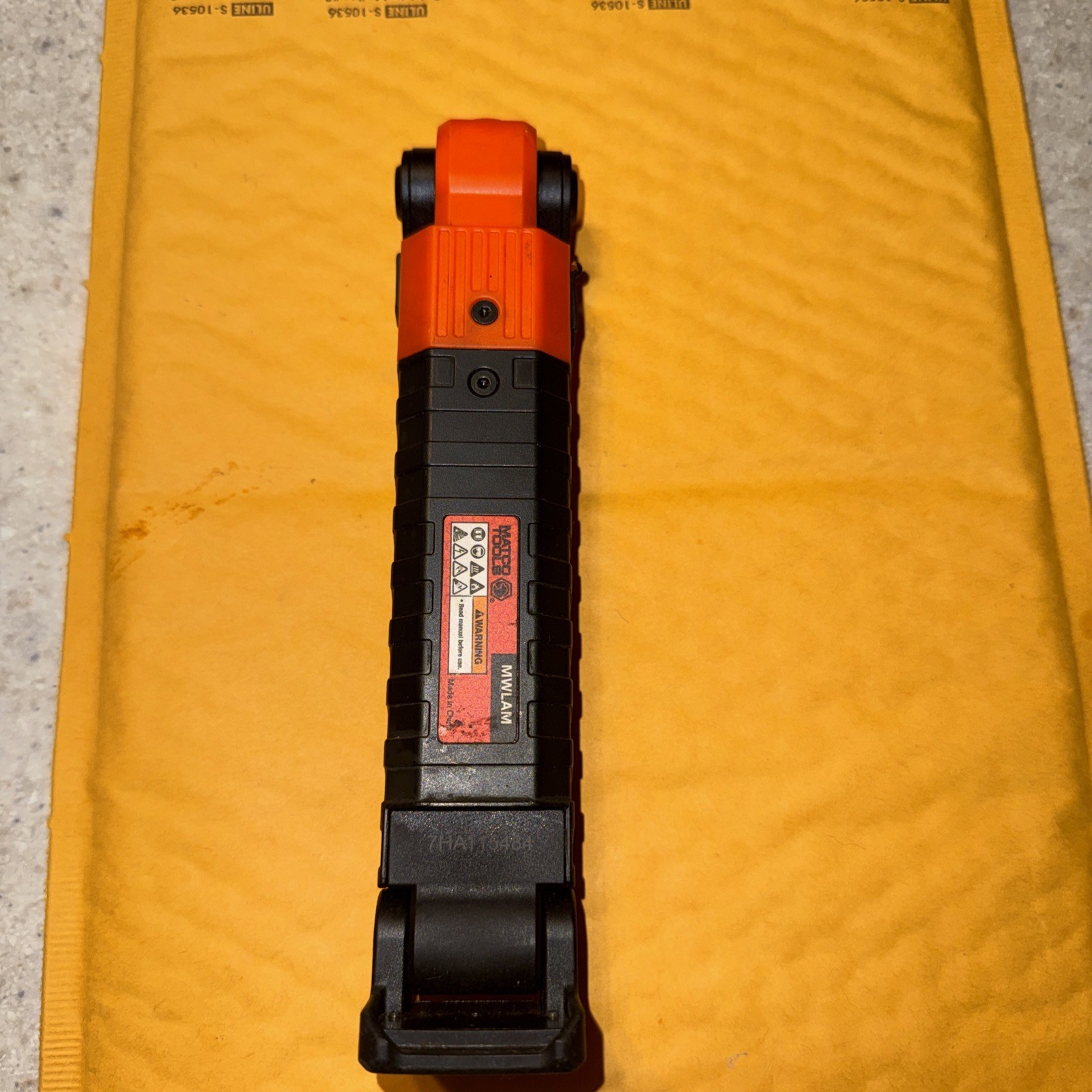 Matco Tools 950 Lumen Cordless Folding Work Light MWLAM – Orange