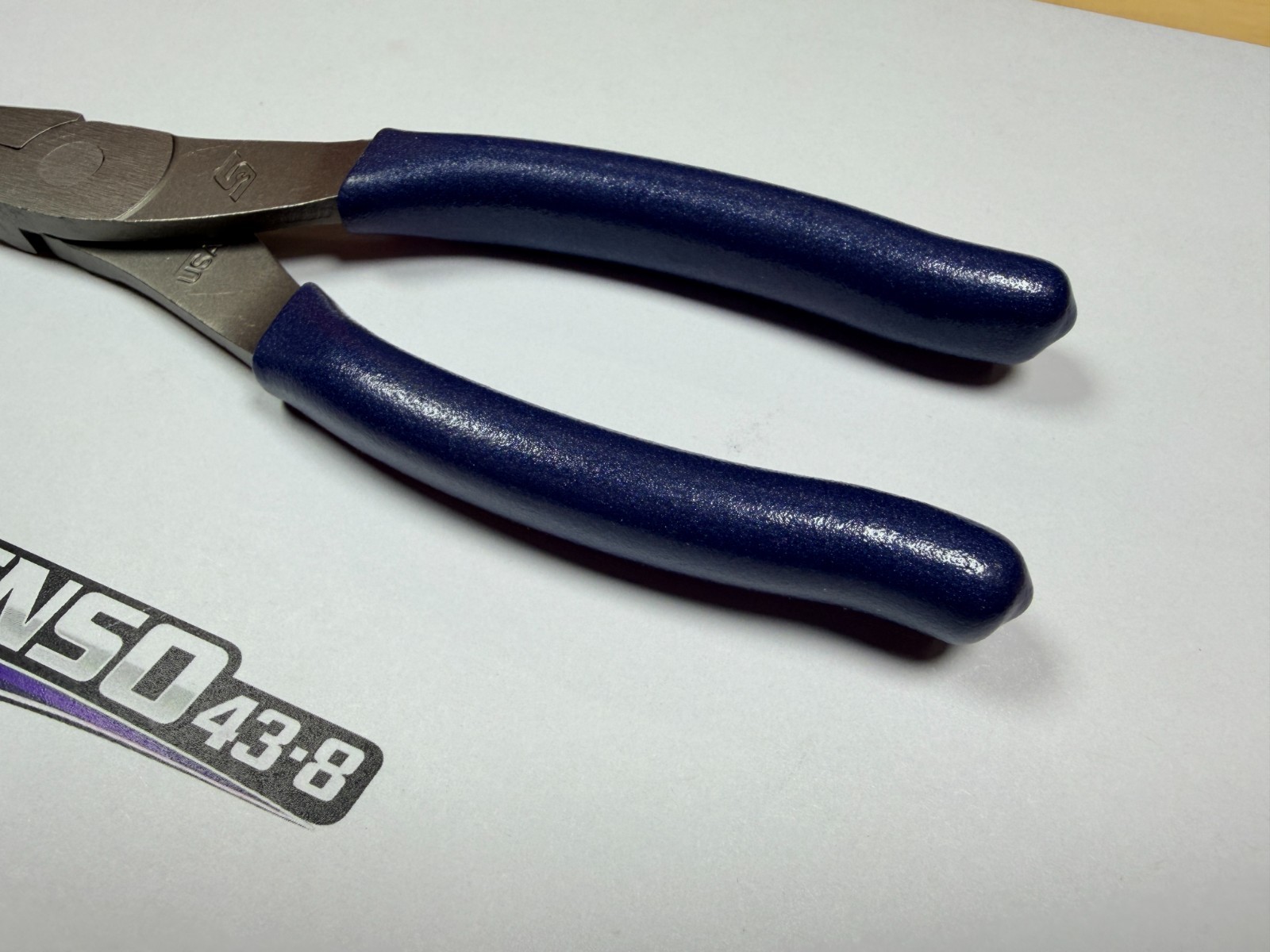Snap-on Tools USA NEW POWER BLUE 8″ Soft Grip Needle Nose Pliers 96ACFMB