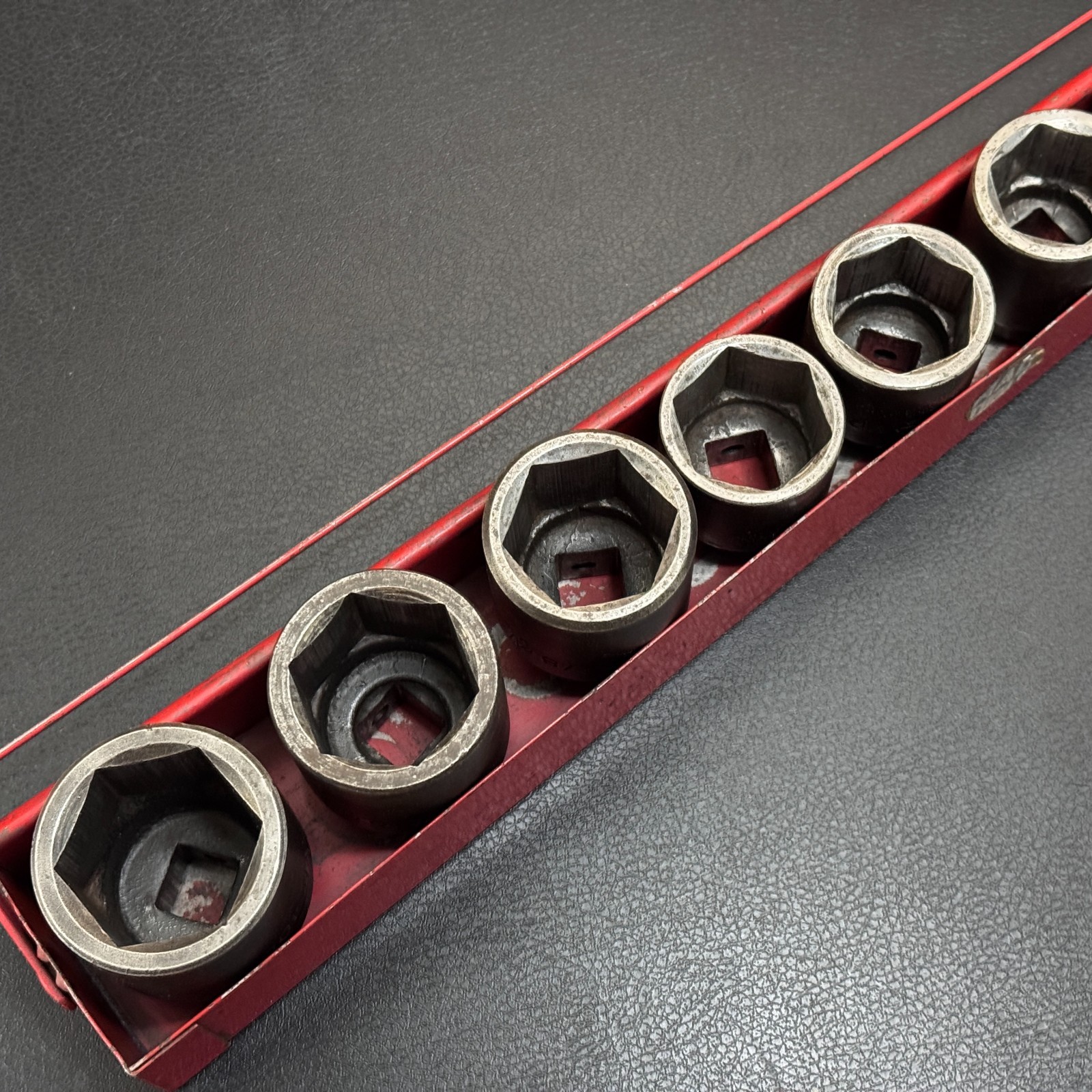 MAC Tools USA SVP156TR 1/2 Drive 6PT SAE Impact Socket Set in VT18 Tray (less 3)