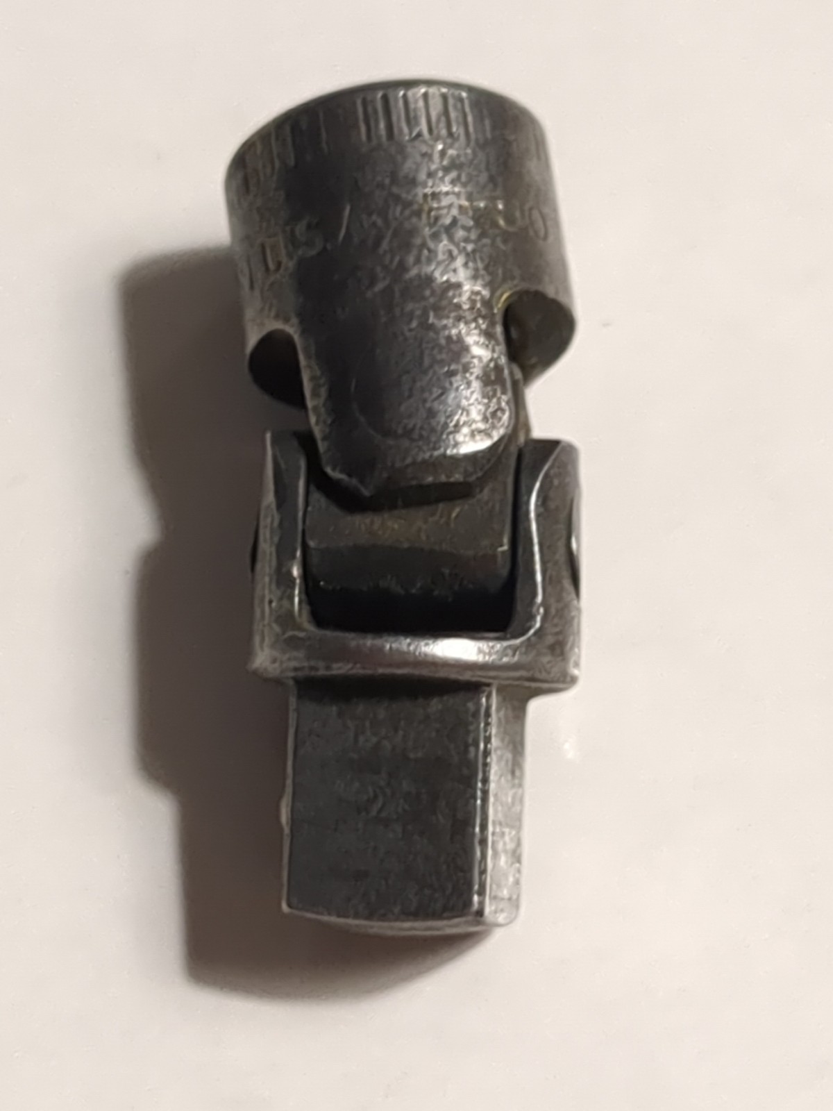 Snap On F-80 3/8″ Drive Short Universal Swivel Joint