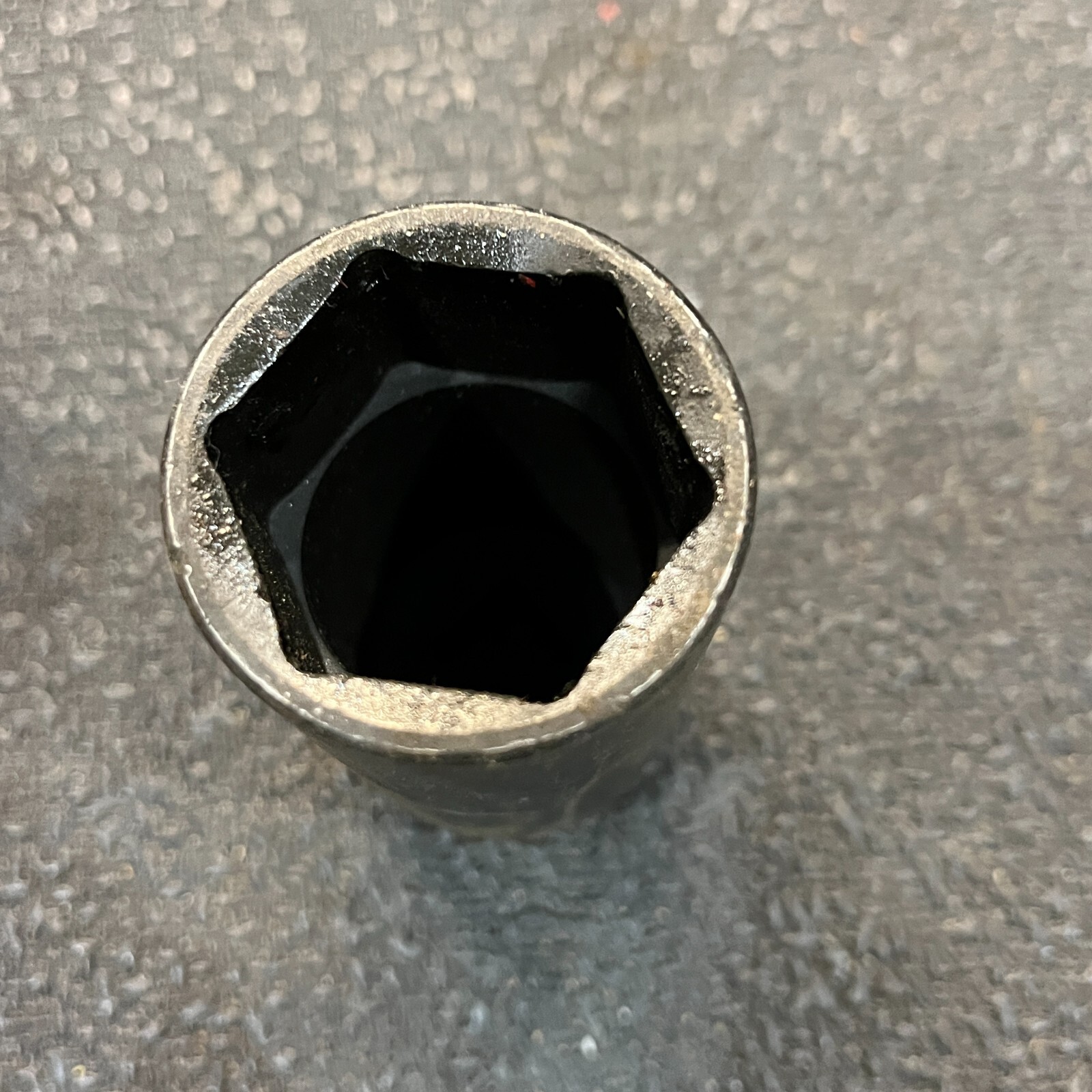 Snap-on GTS381 1-3/16″ Deep Impact Socket 1/2″ Drive 6 pt SAE USA – C