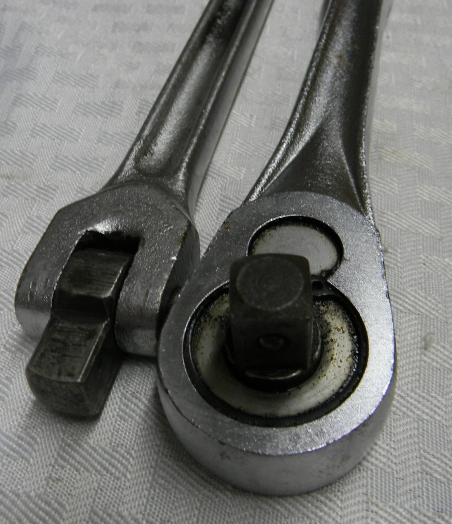 CRAFTSMAN 1/2″ DR 10-1/4″ LONG RATCHET #44809 -VP- & 15″ BREAKER BAR #44201 -V-