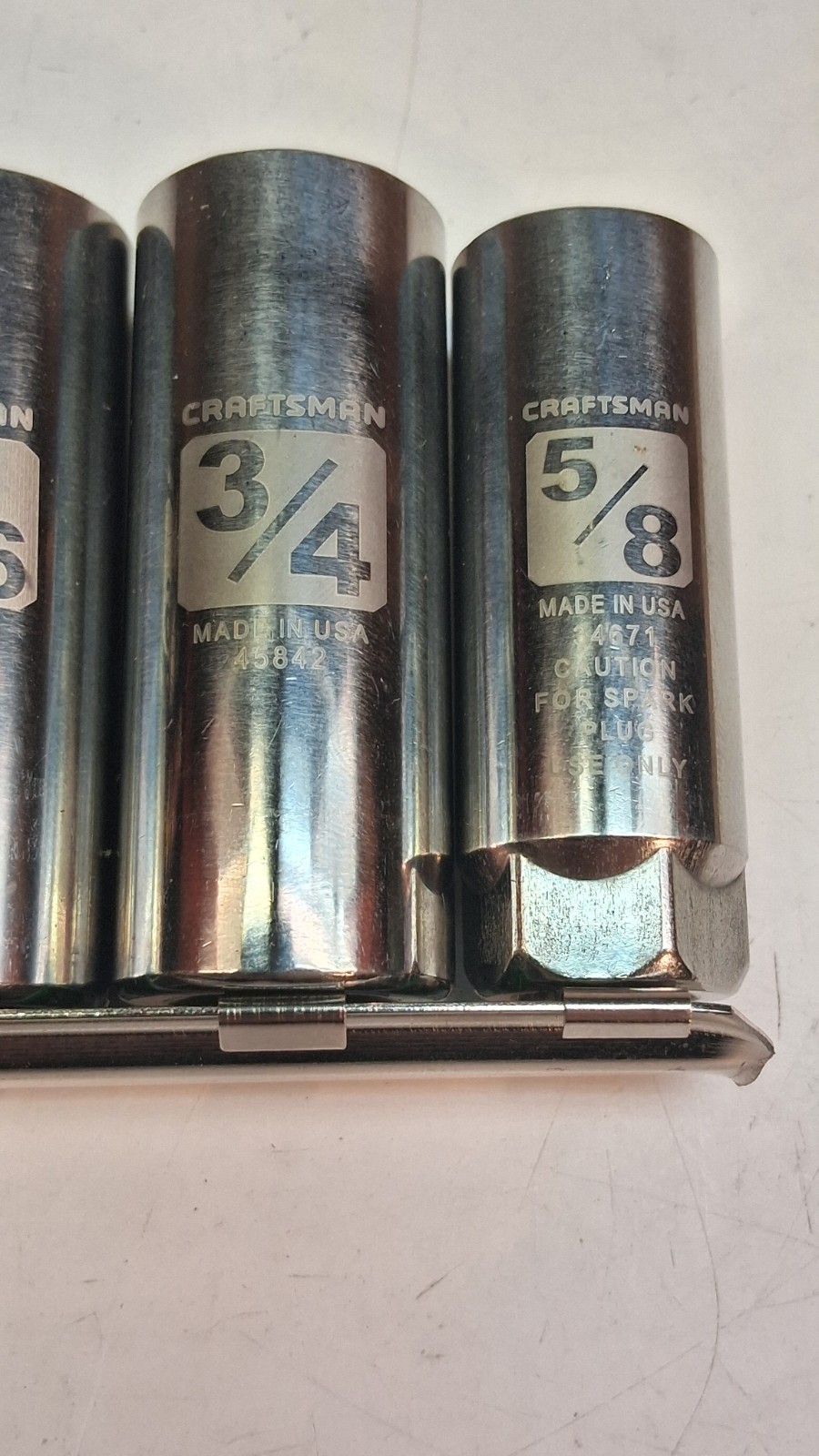 CRAFTSMAN EASY READ *USA* 16-PIECE 3/8″ DRIVE 6 POINT METRIC/SAE DEEP SOCKET SET