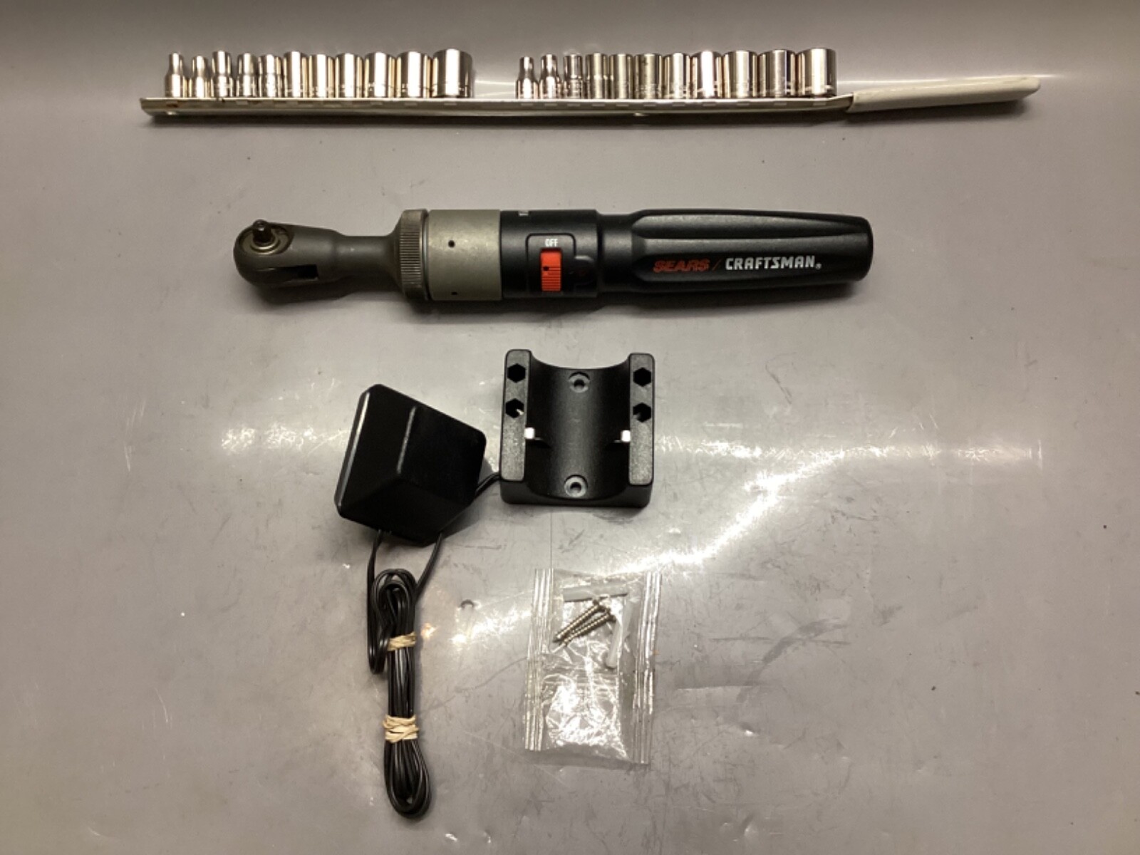 Vintage Craftsman 1/4” Drive Rechargeable Ratchet 900.111430 With Set Of Sockets