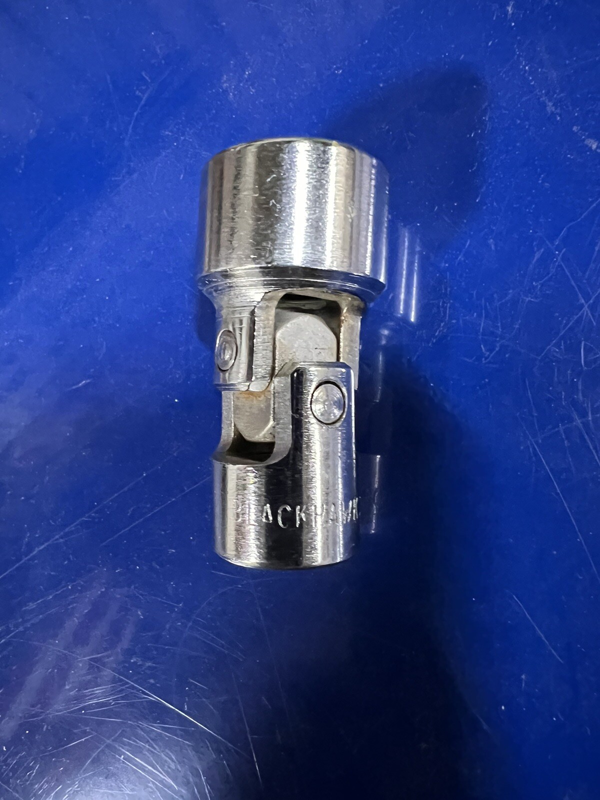 3/8″ dr 6-pt 11/16″ SWIVEL SOCKET BLACKHAWK # 30222