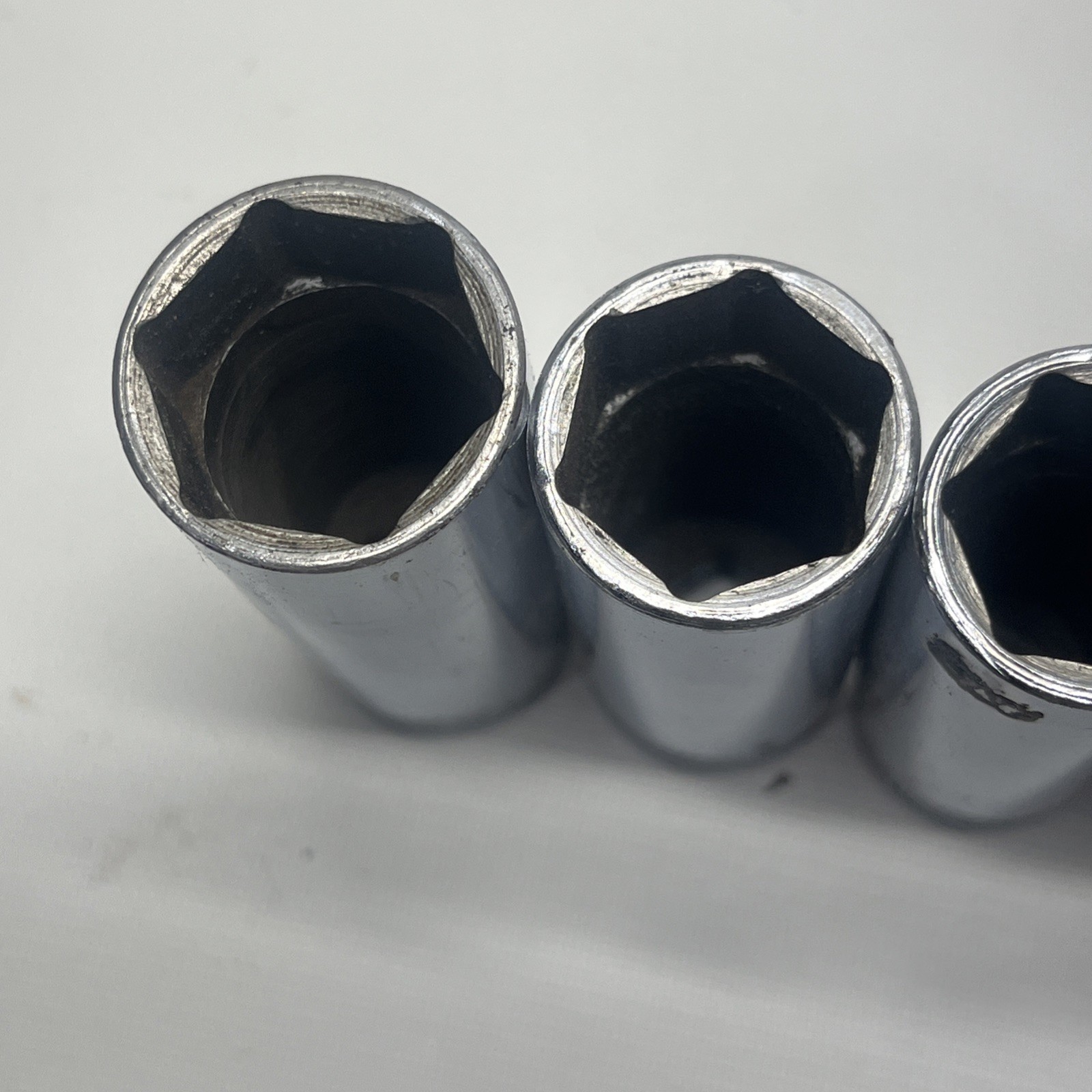 Snap-on 10-Piece 3/8″ Drive 6-Point Deep Chrome SAE Socket Set 1/4-13/16”211SFSY