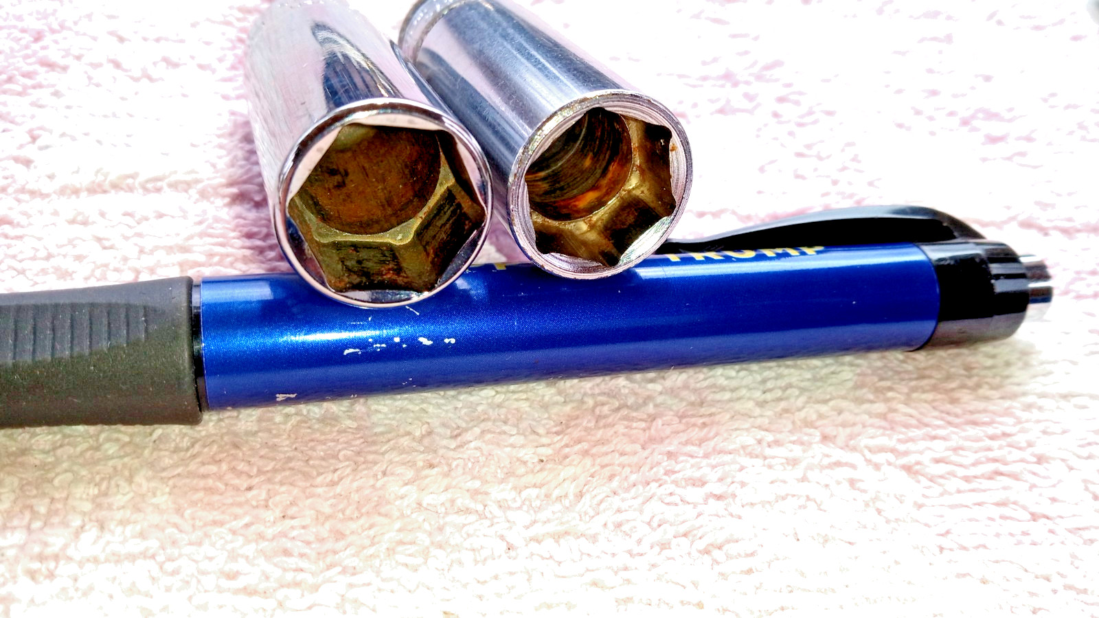 SNAP-ON DEEP SOCKETS PAIR 14mm AND 9/16 6pt 1/4dr DECENT USABLE COND gift idea