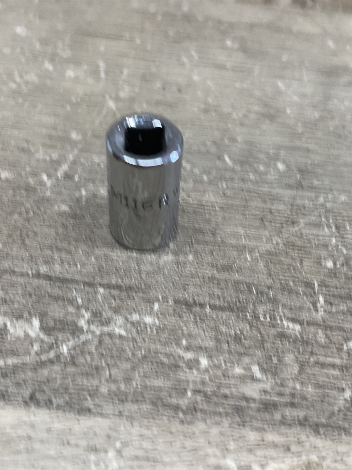 Mac Tools USA 11/32″ 6 Point 1/4″ Drive Shallow Socket M116R