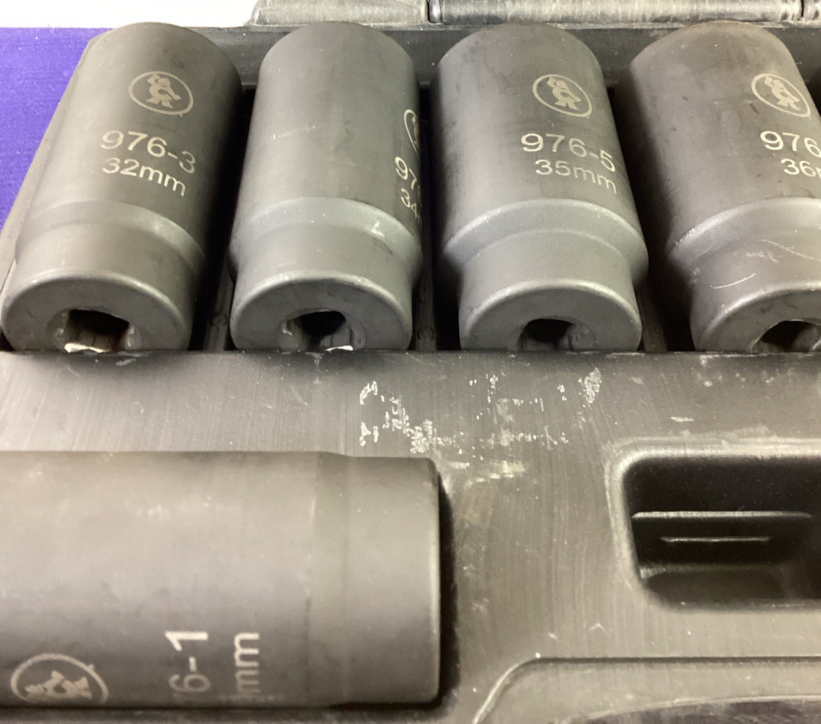 CAL VAN TOOLS 976 12-POINT METRIC AXLE NUT SOCKET SET