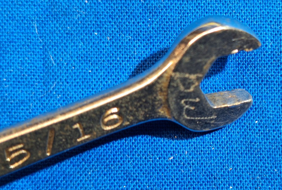 Mac Tools CW10 3-1/2″ long SAE 5/16″ 12 point combination wrench