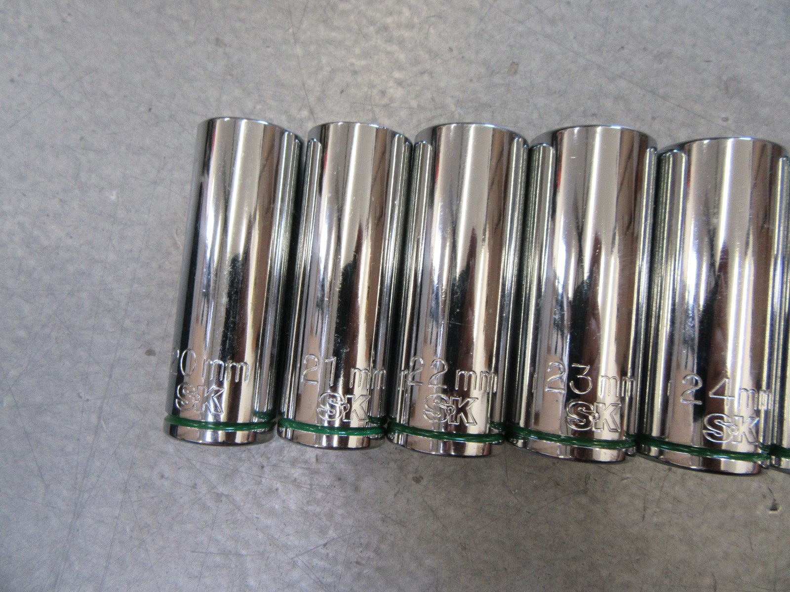 SK Professional Tools 12pc 1/2″ Drive 6pt Deep Socket Set Metric MM 20-32mm no31