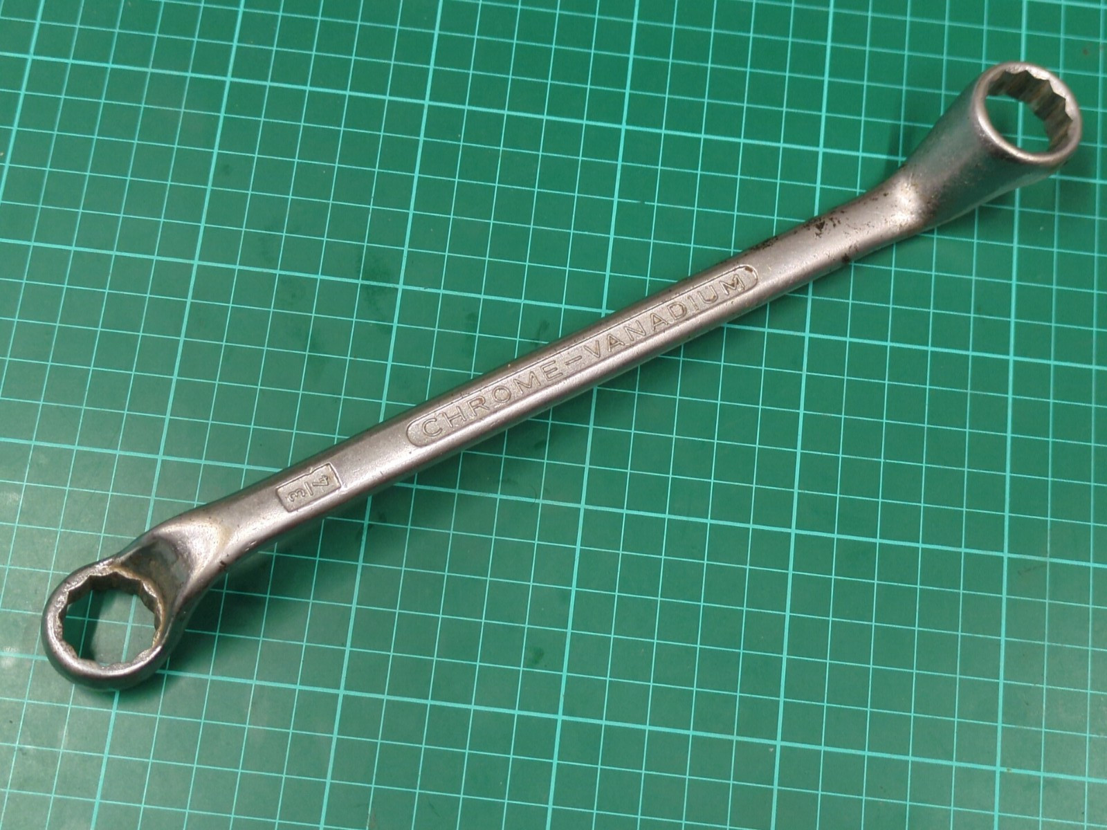 Vintage ELORA No.110 25/32″ x 3/4″ AF Offset Ring Spanner, Made In Germany