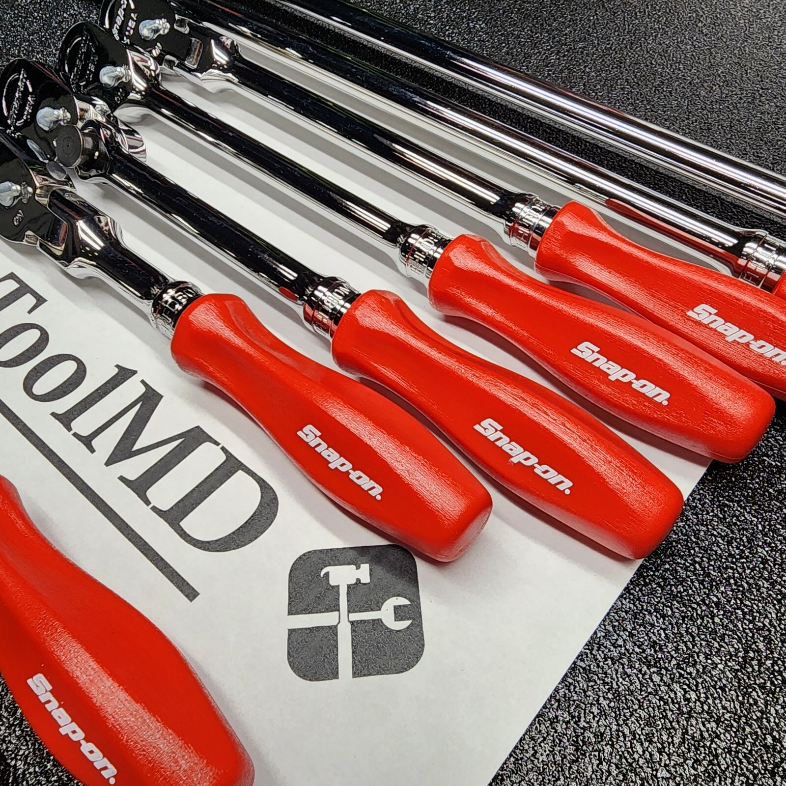 Snap-on Tools NEW 8pc RED Hard Handle 3/8″ Drive Fixed & Flex Head Ratchet Set