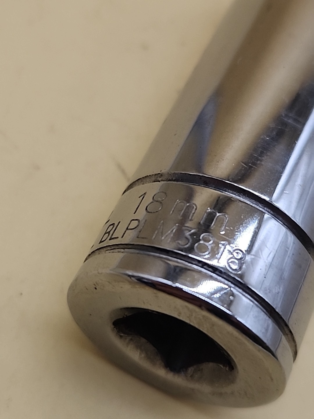Blue Point Tools BLPLM3818 18mm Metric Deep Socket 3/8″ Dr 12 Pt USA