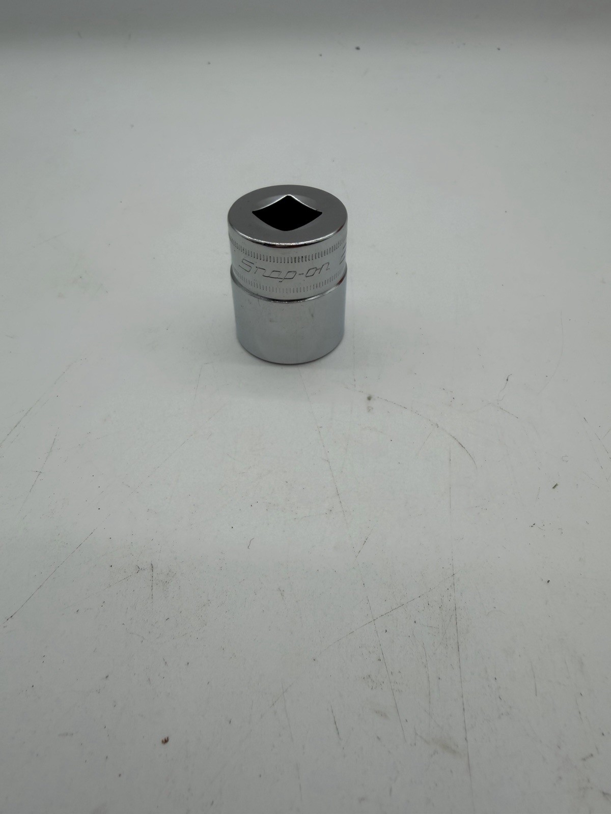 Snap-on Tools USA NEW 1/2″ Drive 23mm Metric 12 Point Shallow Socket SWM231