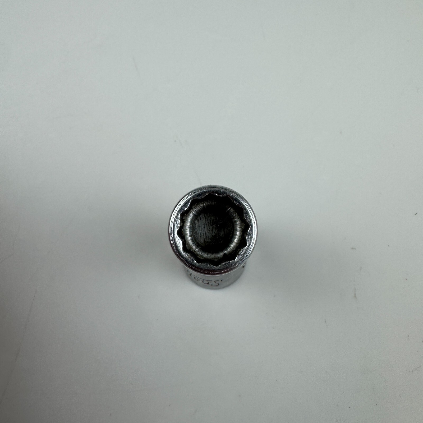 Snap On Tools FVU14 7/16″ SAE Shallow Universal Socket 3/8″ Drive 12 Point USA
