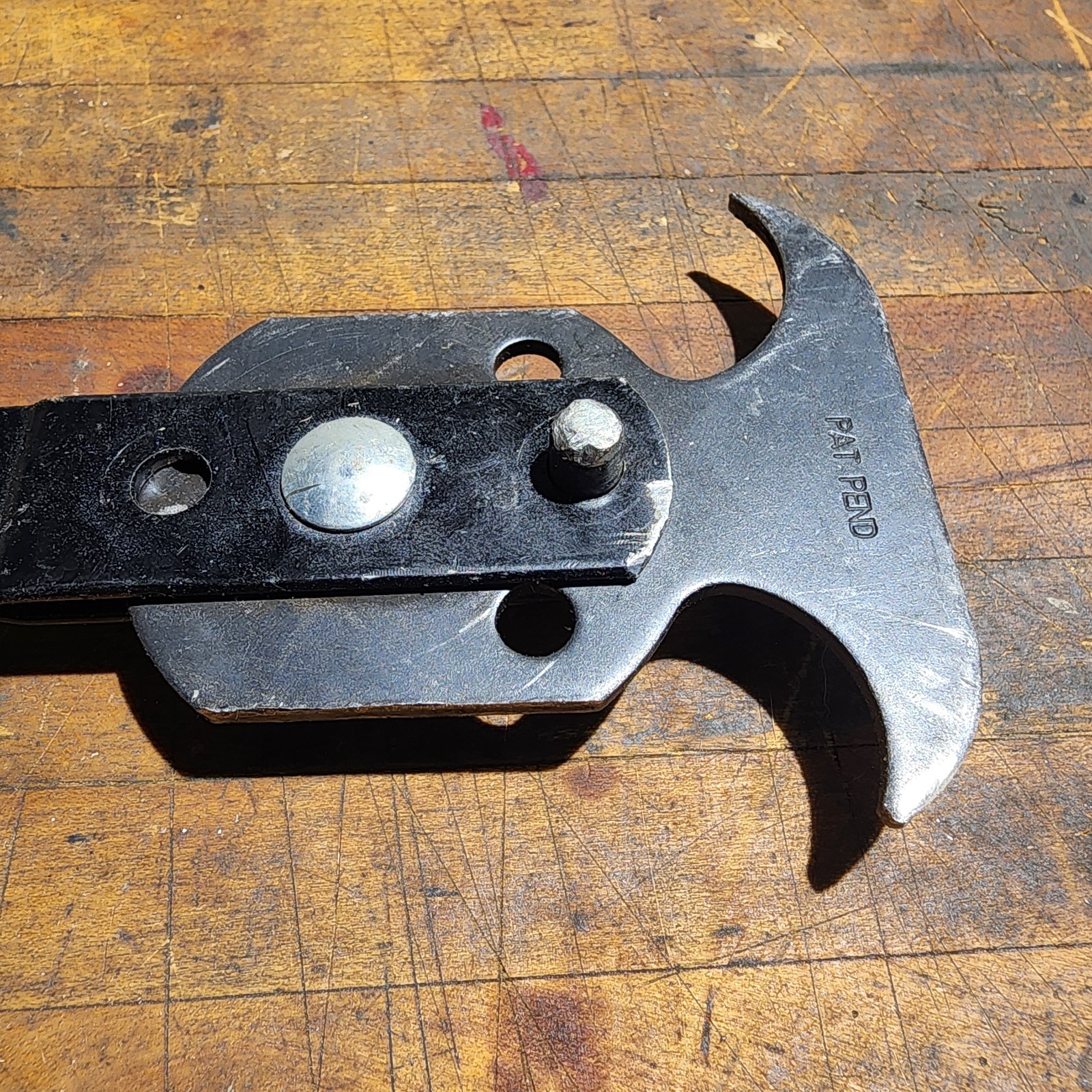 MAC Tools SP566A Heavy Duty Adjustable Angle Seal Remover Made In USA