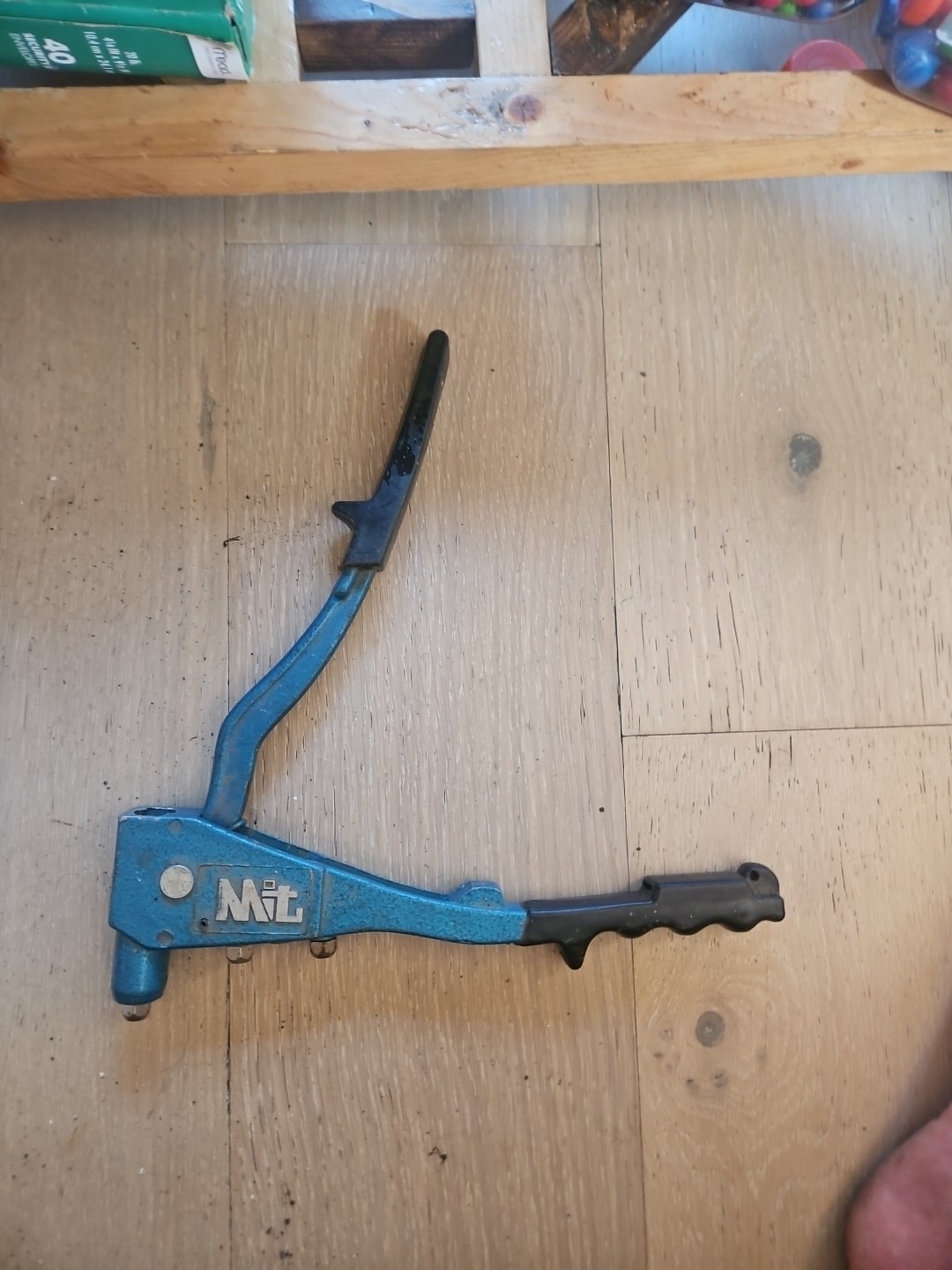 MIT Michigan Industrial Tools Rivet Gun – Riveter Pre-owned Owned