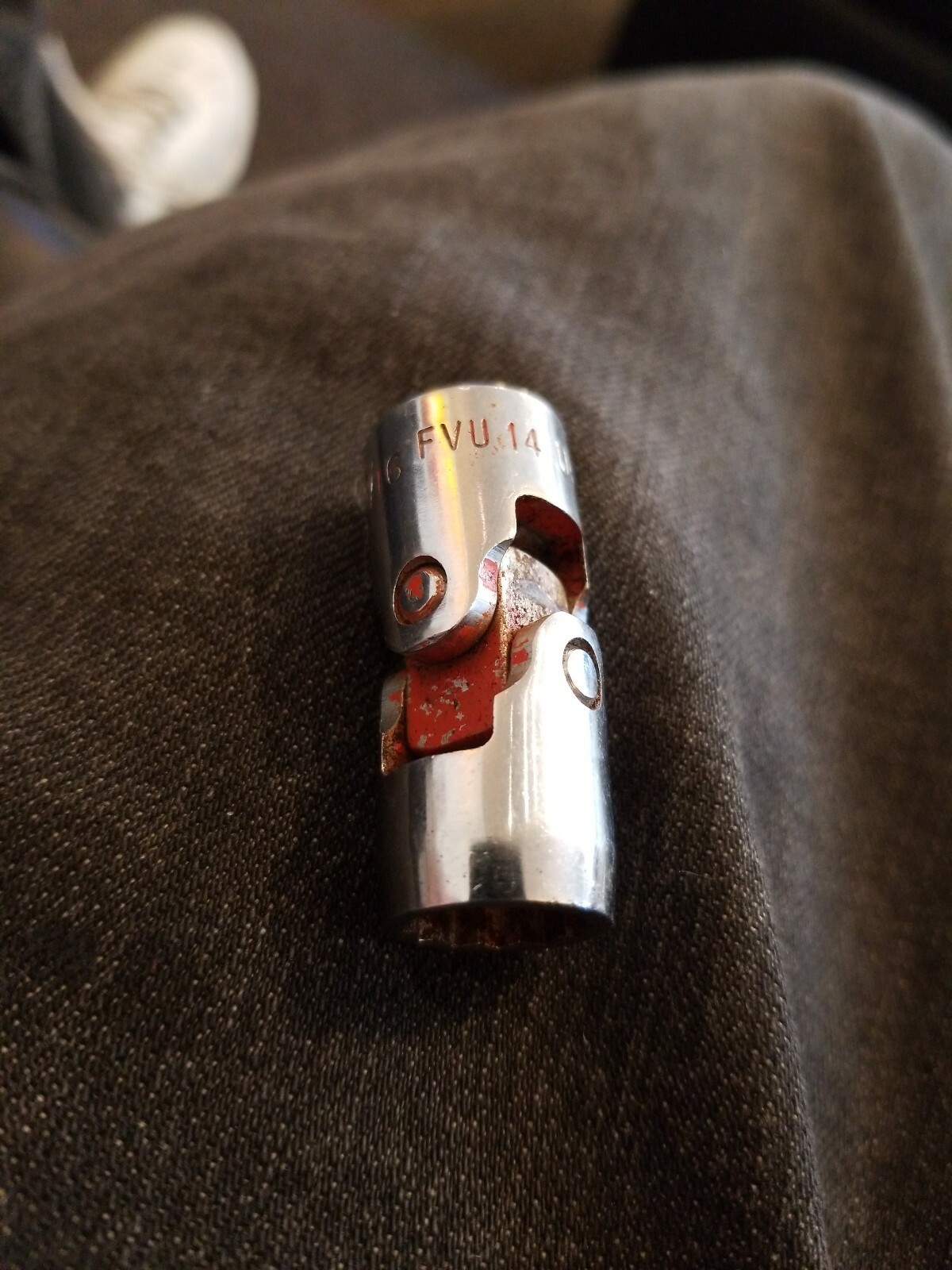 Snap On vintage underline FVU14 -7/16″ 12 Point Swivel Socket 3/8″ Drive