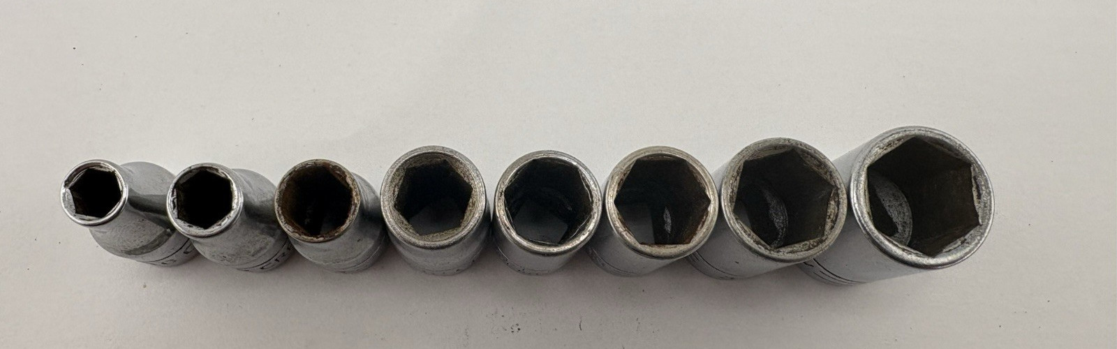 Vintage 8 Craftsman Shallow Sockets 1/4″ Drive 6pt 3/16″ – 7/16″ -V-