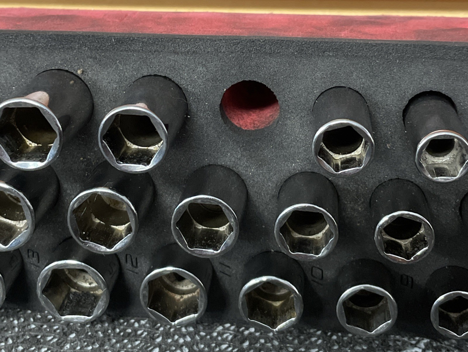 Snap-On (TMM4-STMM15) 38 pc 1/4″ Drive 6pt Metric Flank Drive Deep Socket Set