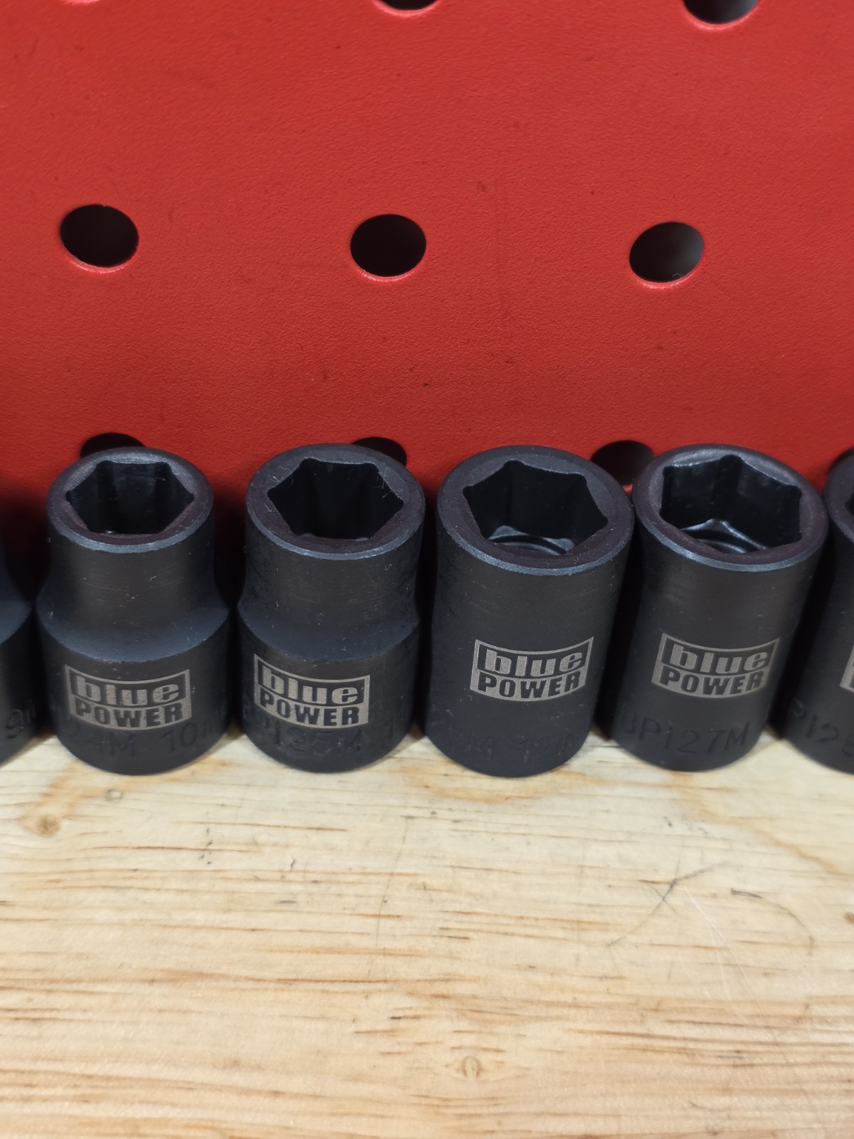 Cornwell Tools 7-19mm 13-Piece 3/8″ Drive 6-Point Metric Shallow Impact Set NICE
