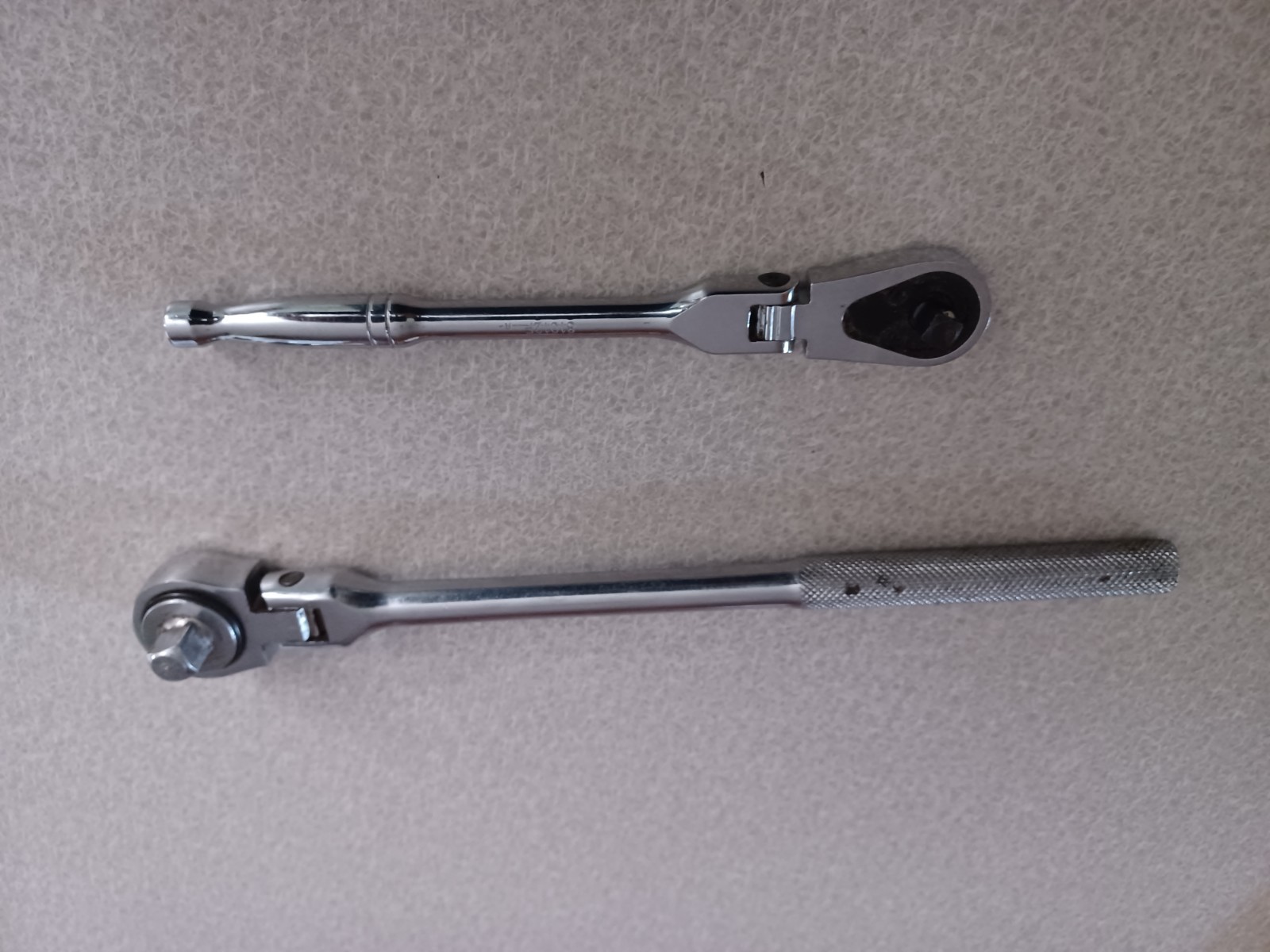 GearWrench 81012F – 84 Tooth 1/4″ Drive Flex Head Ratchet + 3/8 dr lot of 2