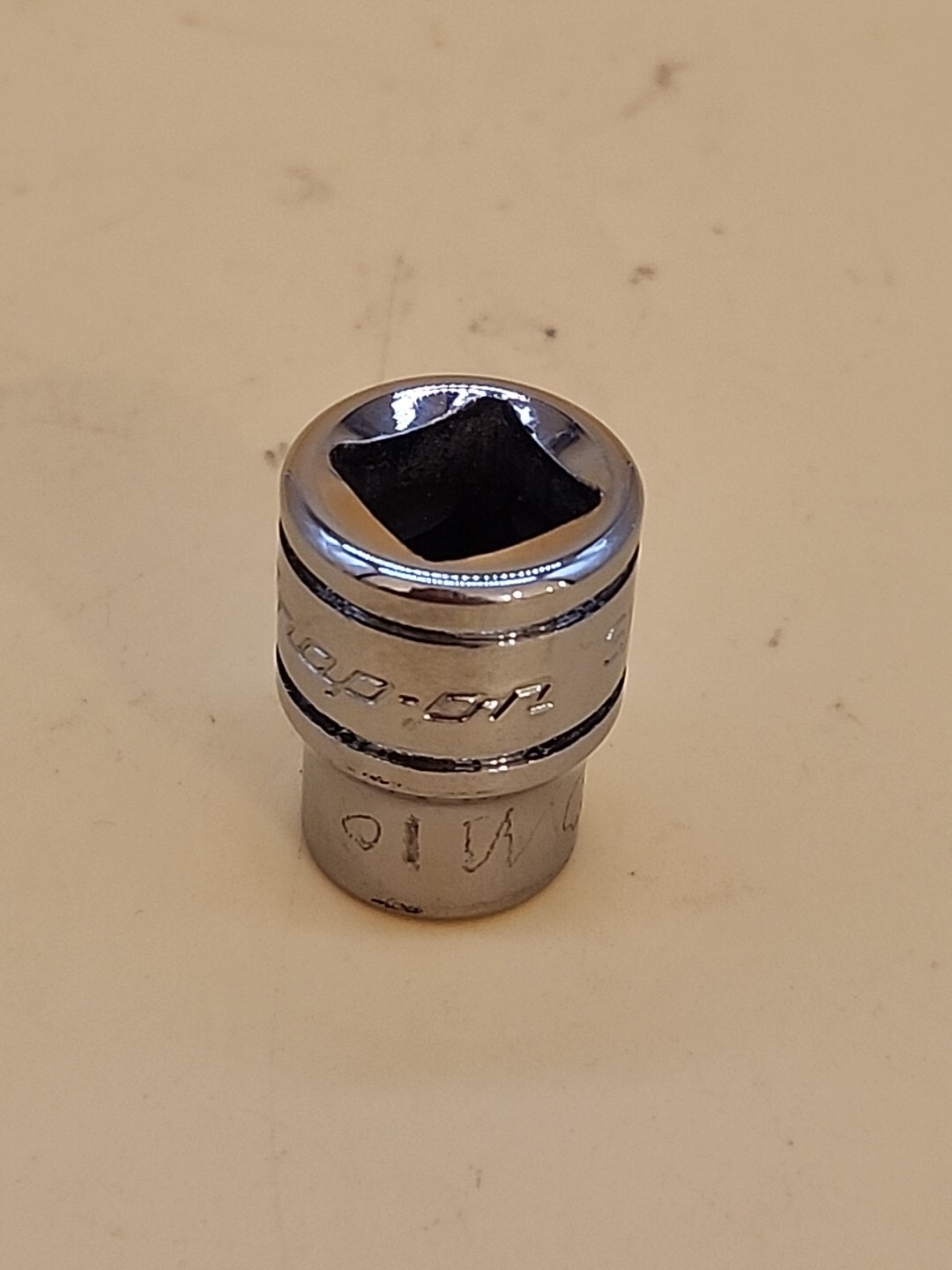 Snap-on Tools F121 3/8″ Drive 3/8″ 12pt Socket USA