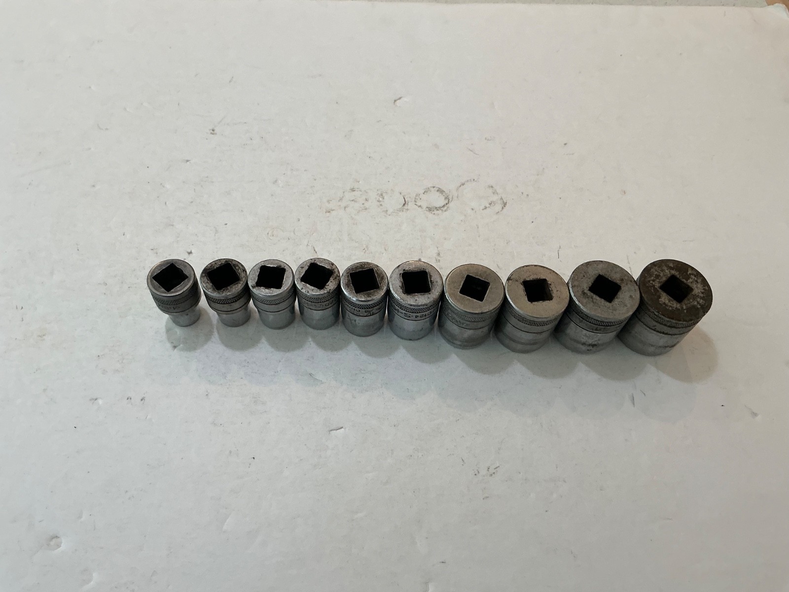 Vtg S-K 10 pc 1/2″ drive knurled/tapered socket set 12 pt SAE 7/16″-1 1/16″ USA