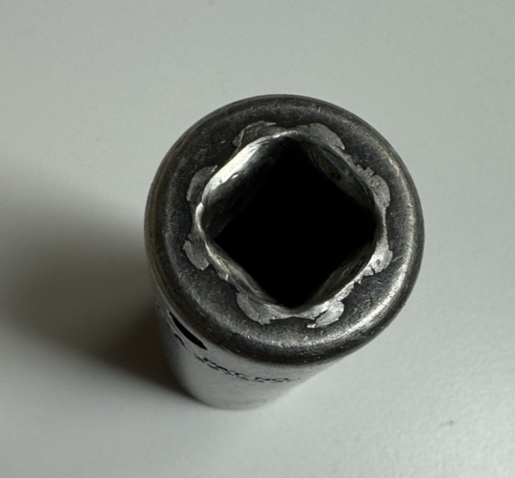 Snap On SIMF200 3/8″ Drive 6-Point SAE 5/8″ Deep Impact Socket USA