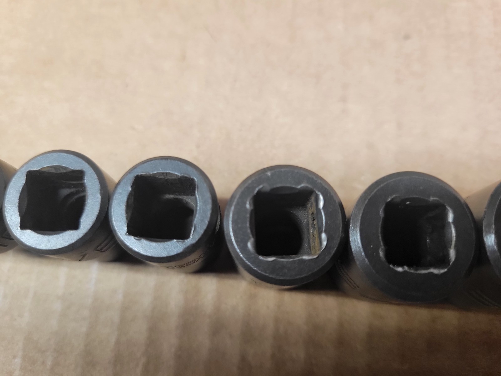 First Generation Kobalt 3/8″ Drive SAE 9-PC SAE 6-PT Impact Socket Set 1/4-3/4