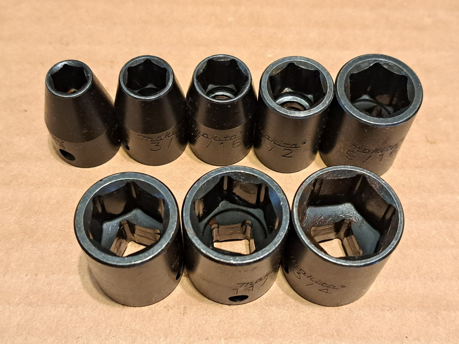 MAKITA 5/16″ – 3/4″ 8PCS IMPACT SOCKET SET, 3/8″ DRIVE 6 POINT, 5/16 – 3/4 INCH